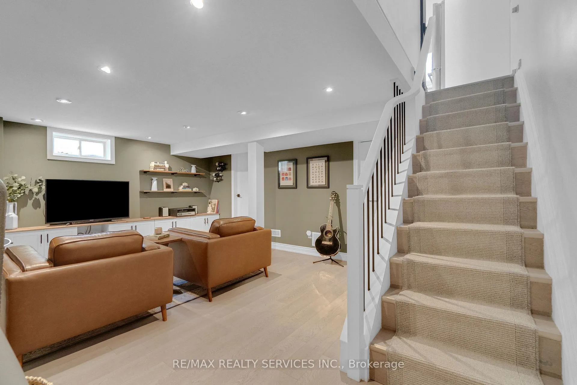 Photo 24 of 119 Dorothy Street, St. Catharines, Lakeport — HOMEH