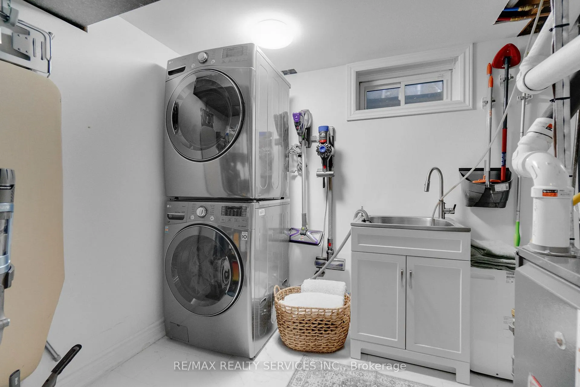 Photo 30 of 119 Dorothy Street, St. Catharines, Lakeport — HOMEH