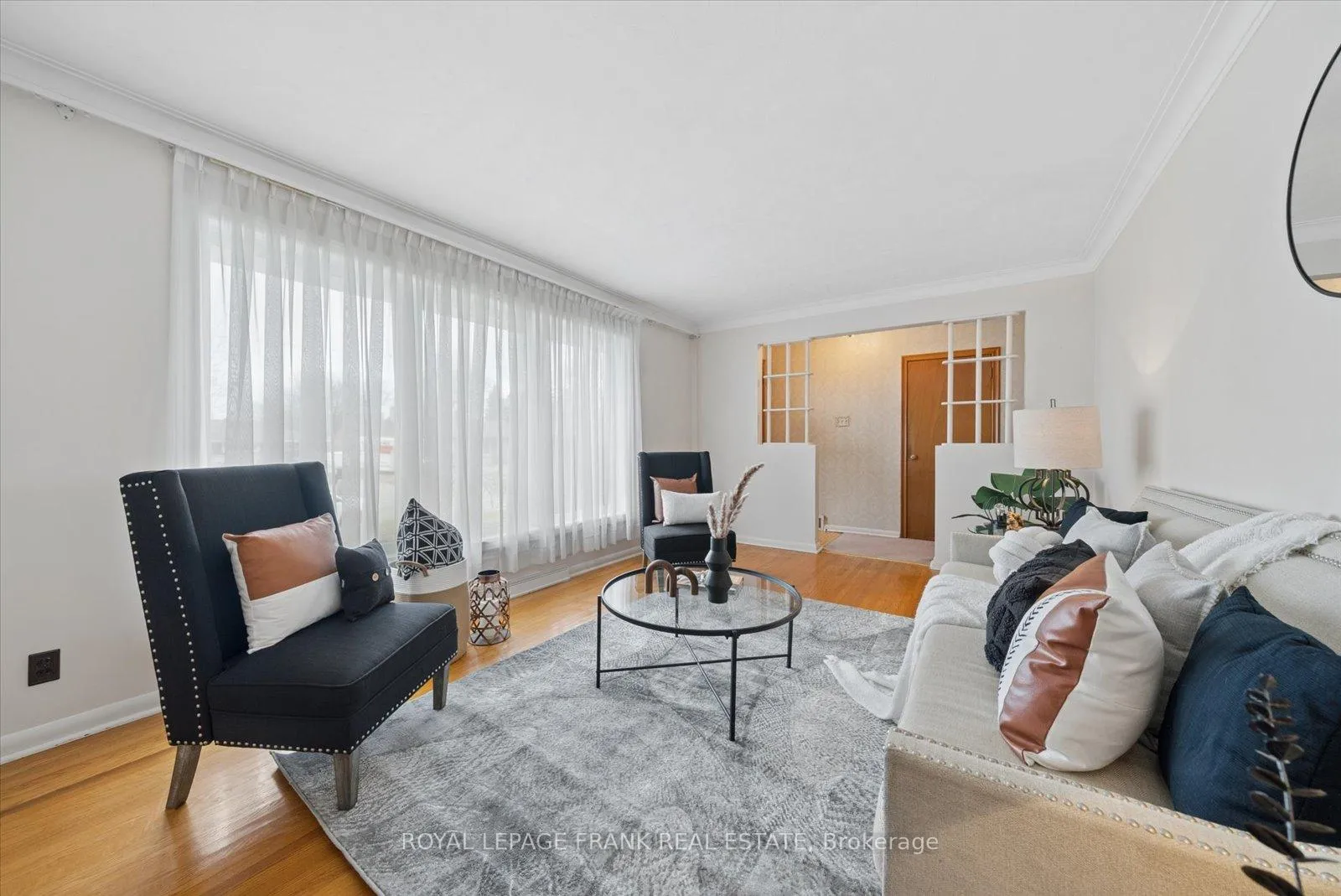Photo 9 of 442 Cunningham Avenue, Oshawa, McLaughlin — HOMEH