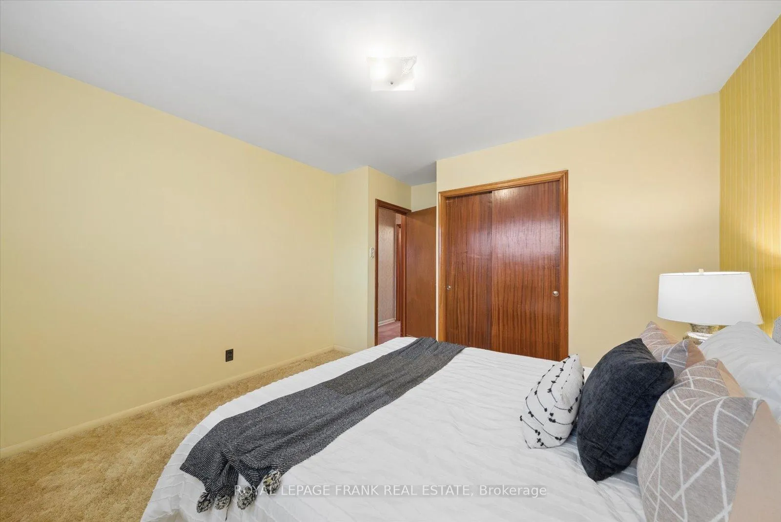 Photo 16 of 442 Cunningham Avenue, Oshawa, McLaughlin — HOMEH