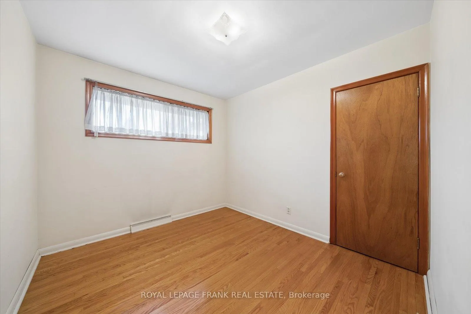Photo 17 of 442 Cunningham Avenue, Oshawa, McLaughlin — HOMEH