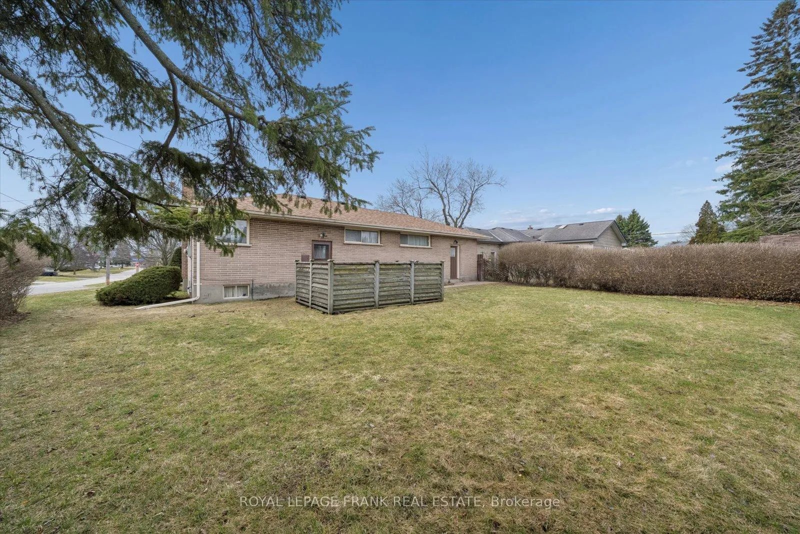 Photo 35 of 442 Cunningham Avenue, Oshawa, McLaughlin — HOMEH