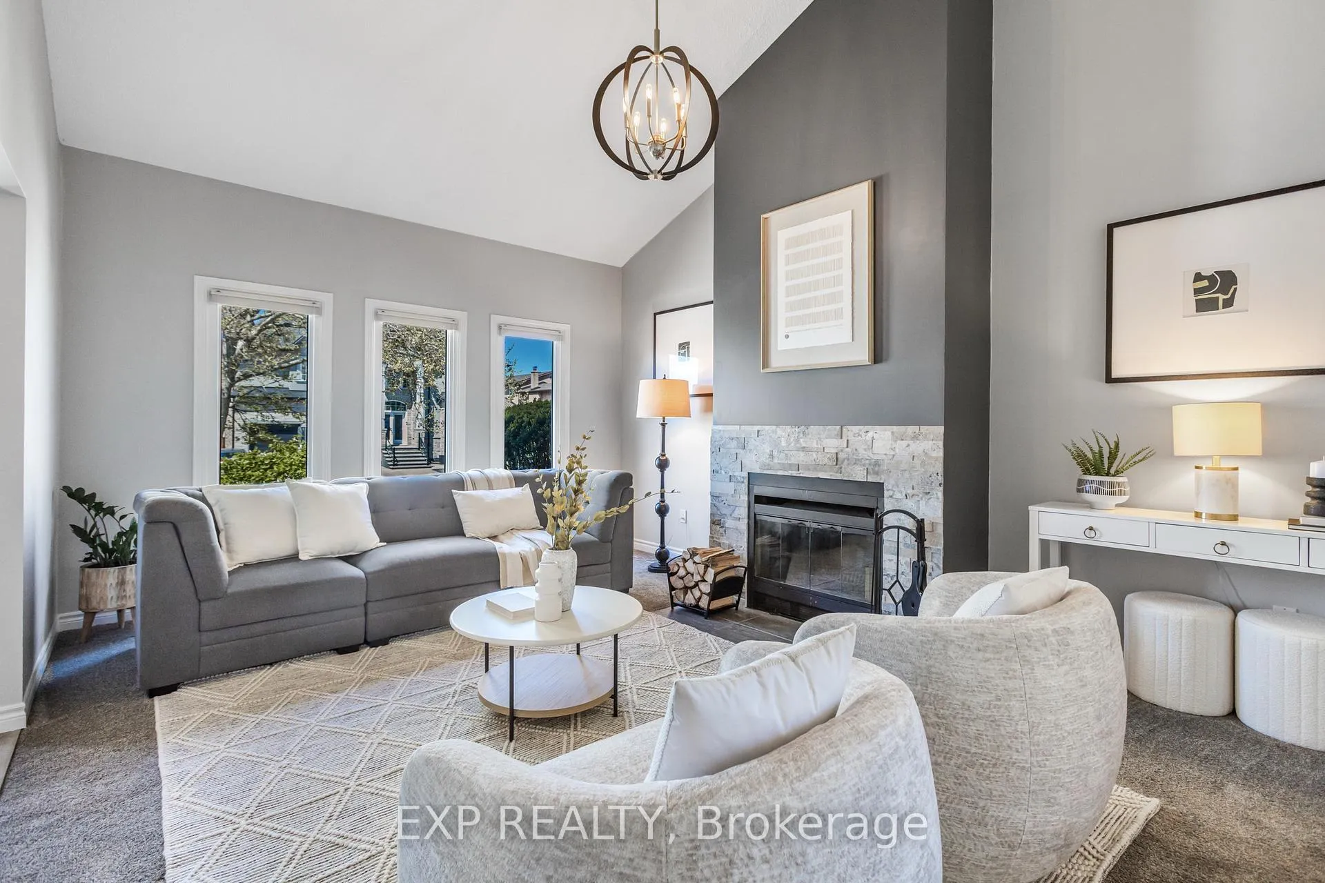 Photo 2 of 30 Guernsey Drive, Hamilton, Stoney Creek — HOMEH