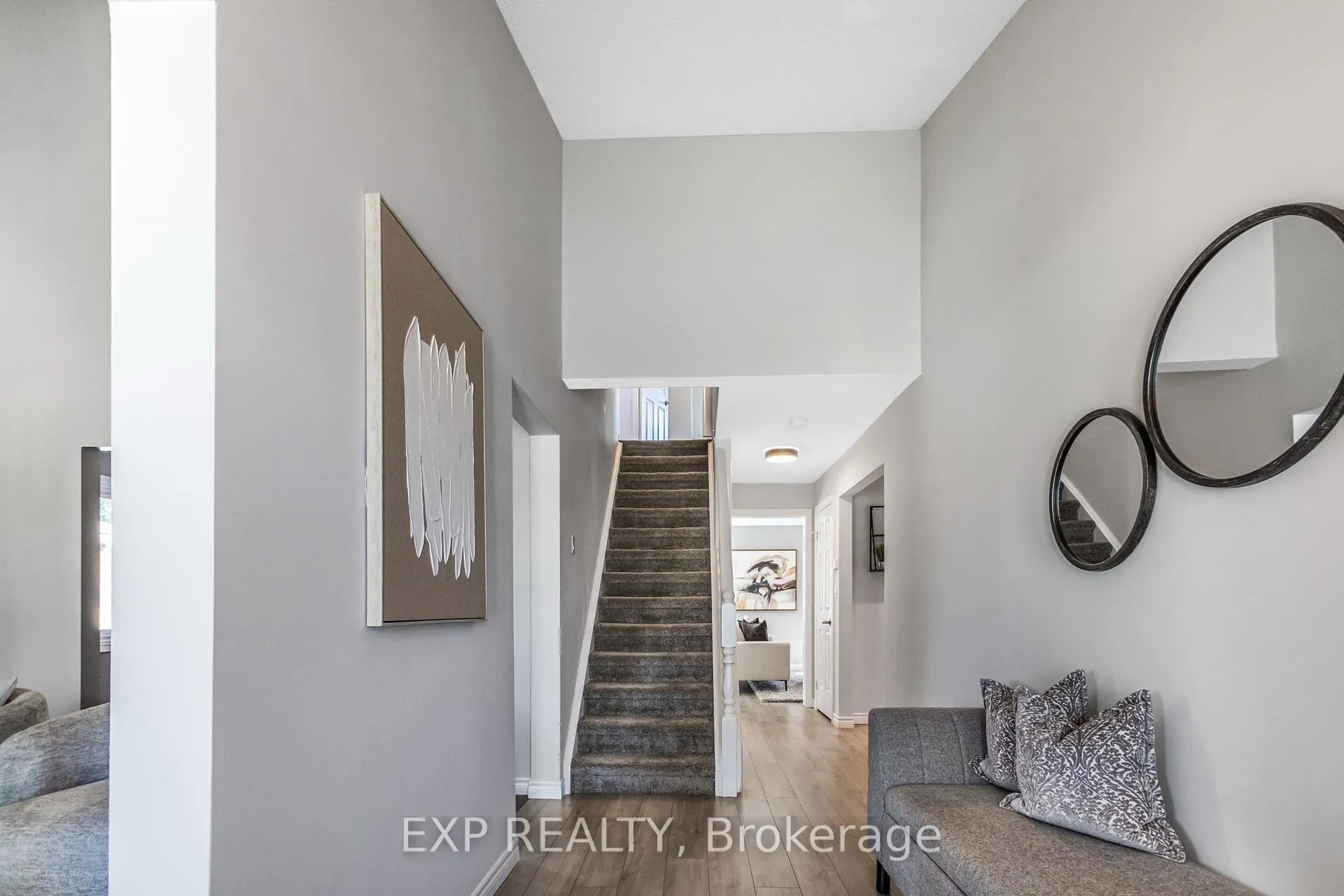 Photo 15 of 30 Guernsey Drive, Hamilton, Stoney Creek — HOMEH