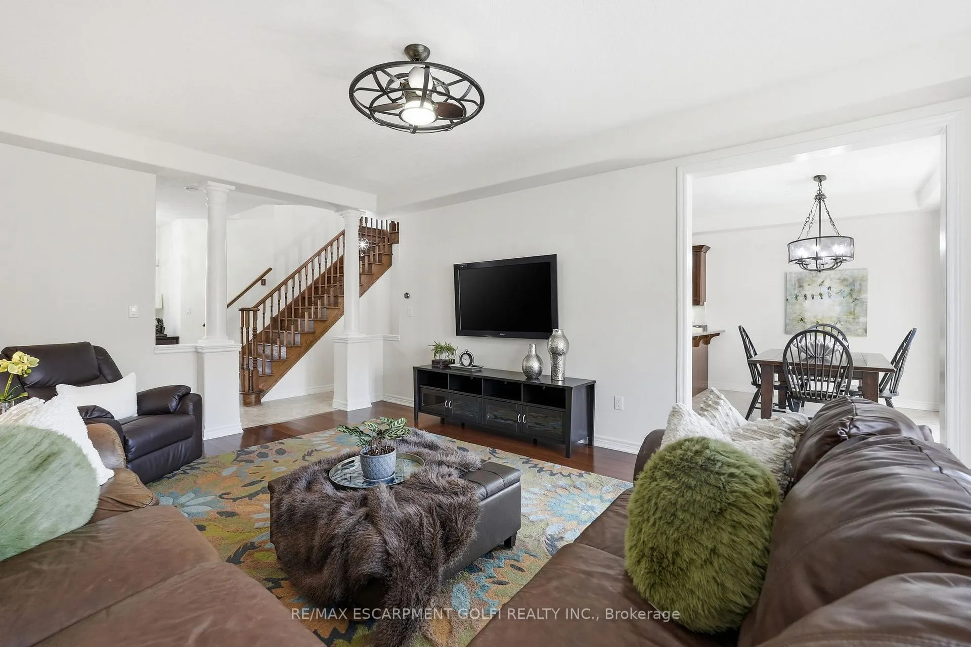 Photo 6 of 85 Carlson Street, Hamilton, Stoney Creek Mountain — HOMEH