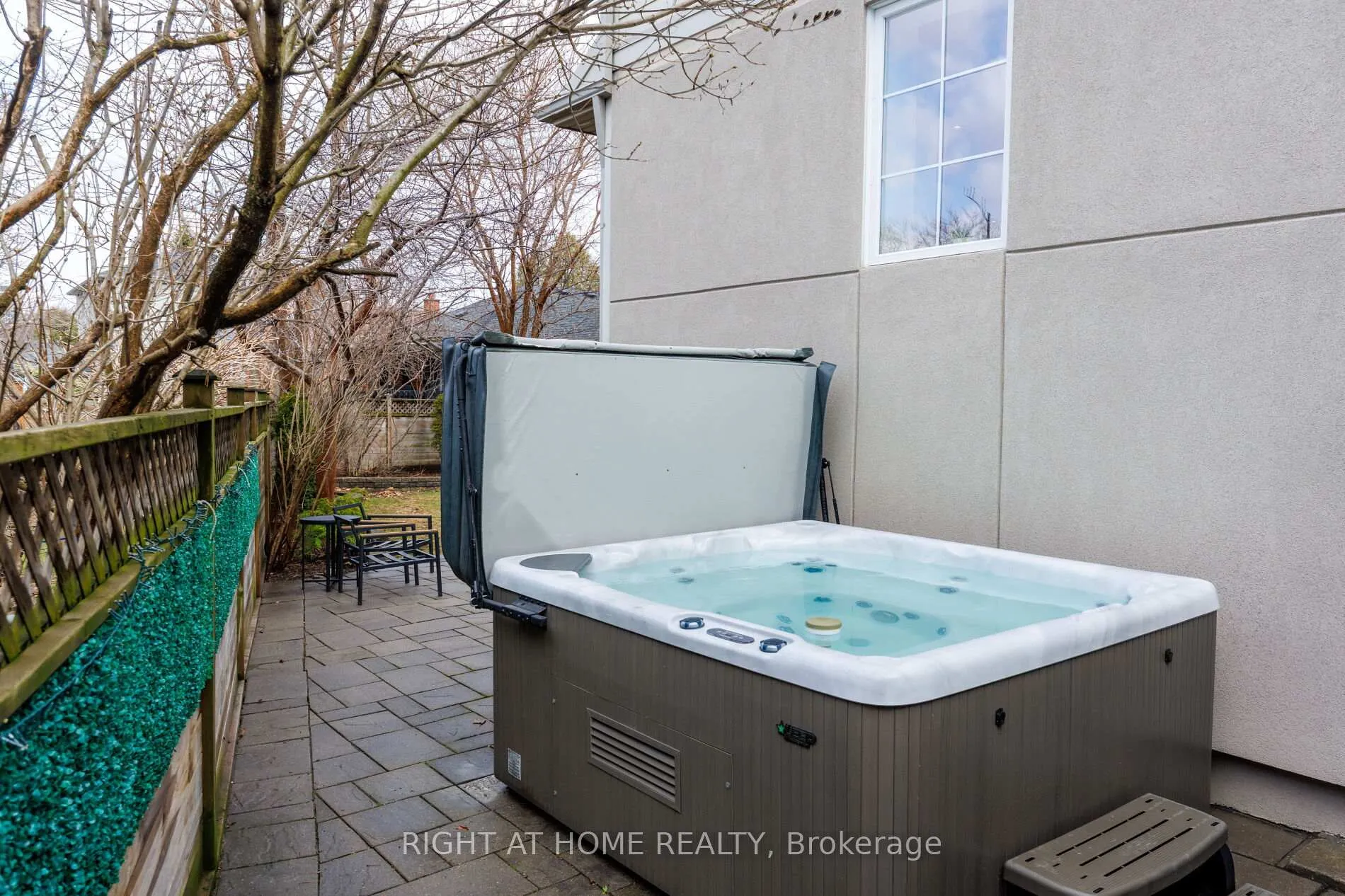 Photo 20 of 3 Dunning Crescent, Etobicoke, Alderwood — HOMEH