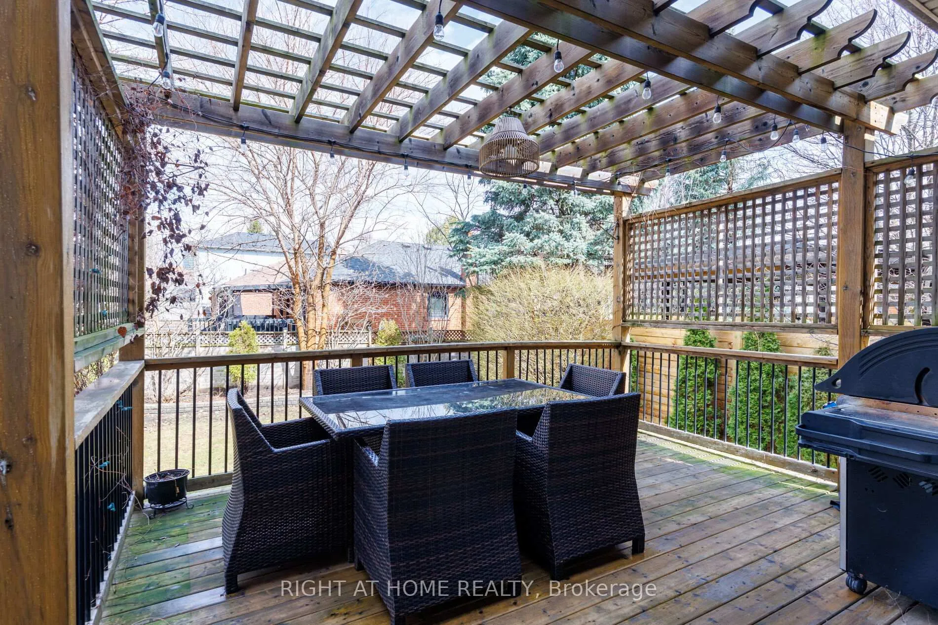 Photo 22 of 3 Dunning Crescent, Etobicoke, Alderwood — HOMEH