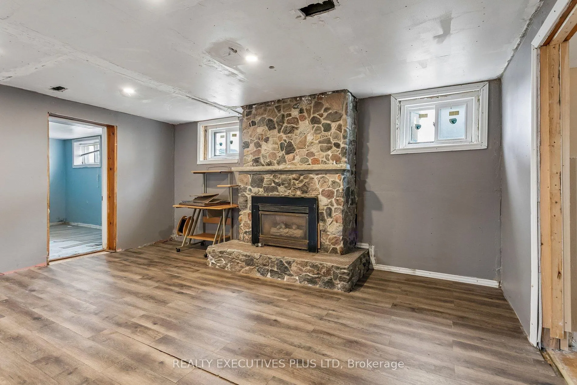 Photo 20 of 15 Dittmer Crescent, Etobicoke, West Humber-Clairville — HOMEH