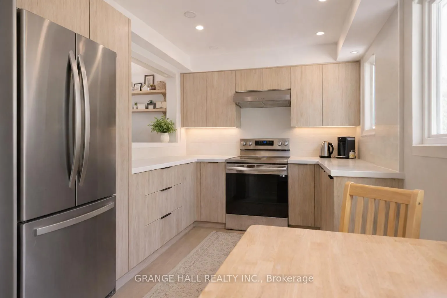 Photo 12 of 235 Canice Street, Orillia — HOMEH