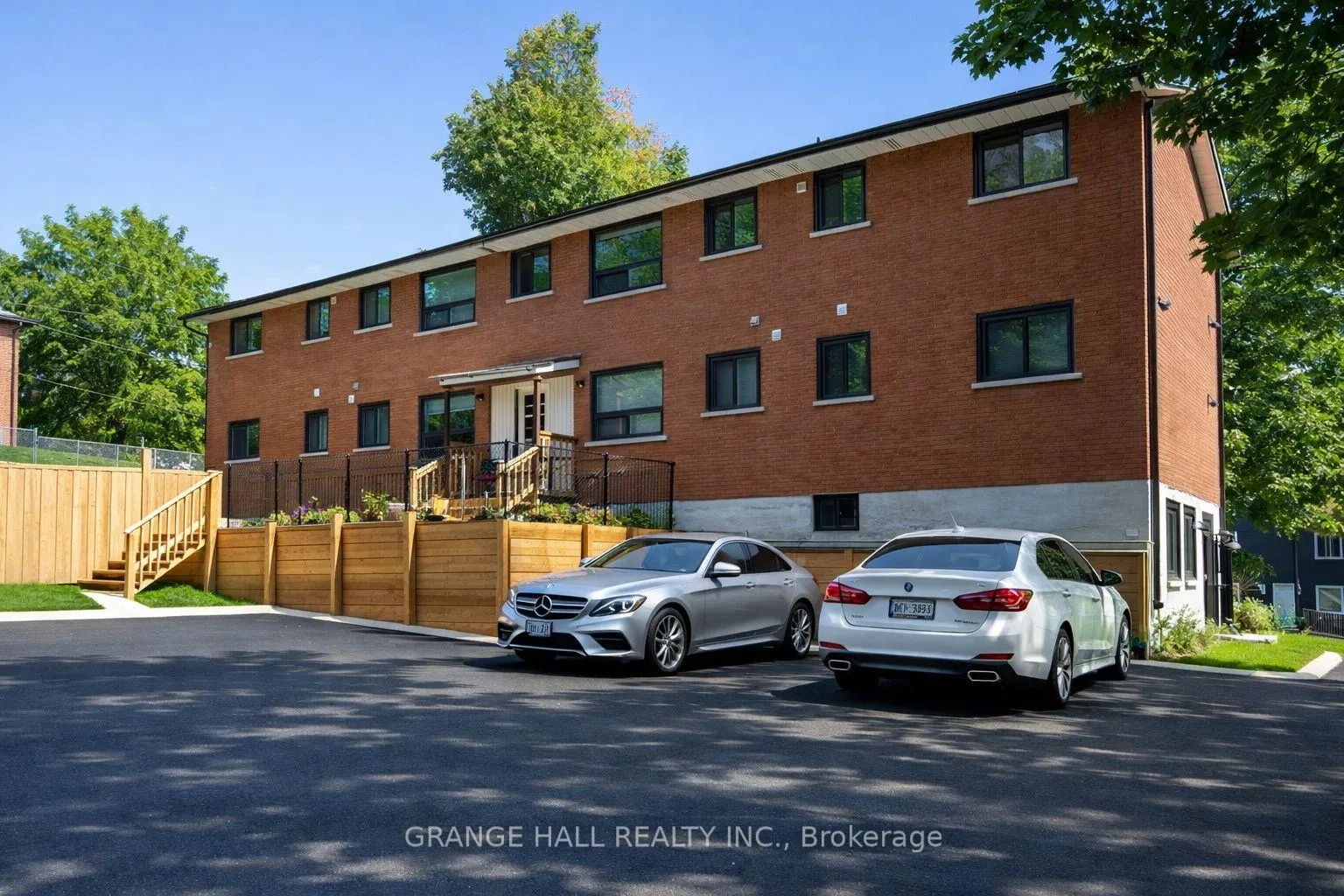 Photo 33 of 235 Canice Street, Orillia — HOMEH
