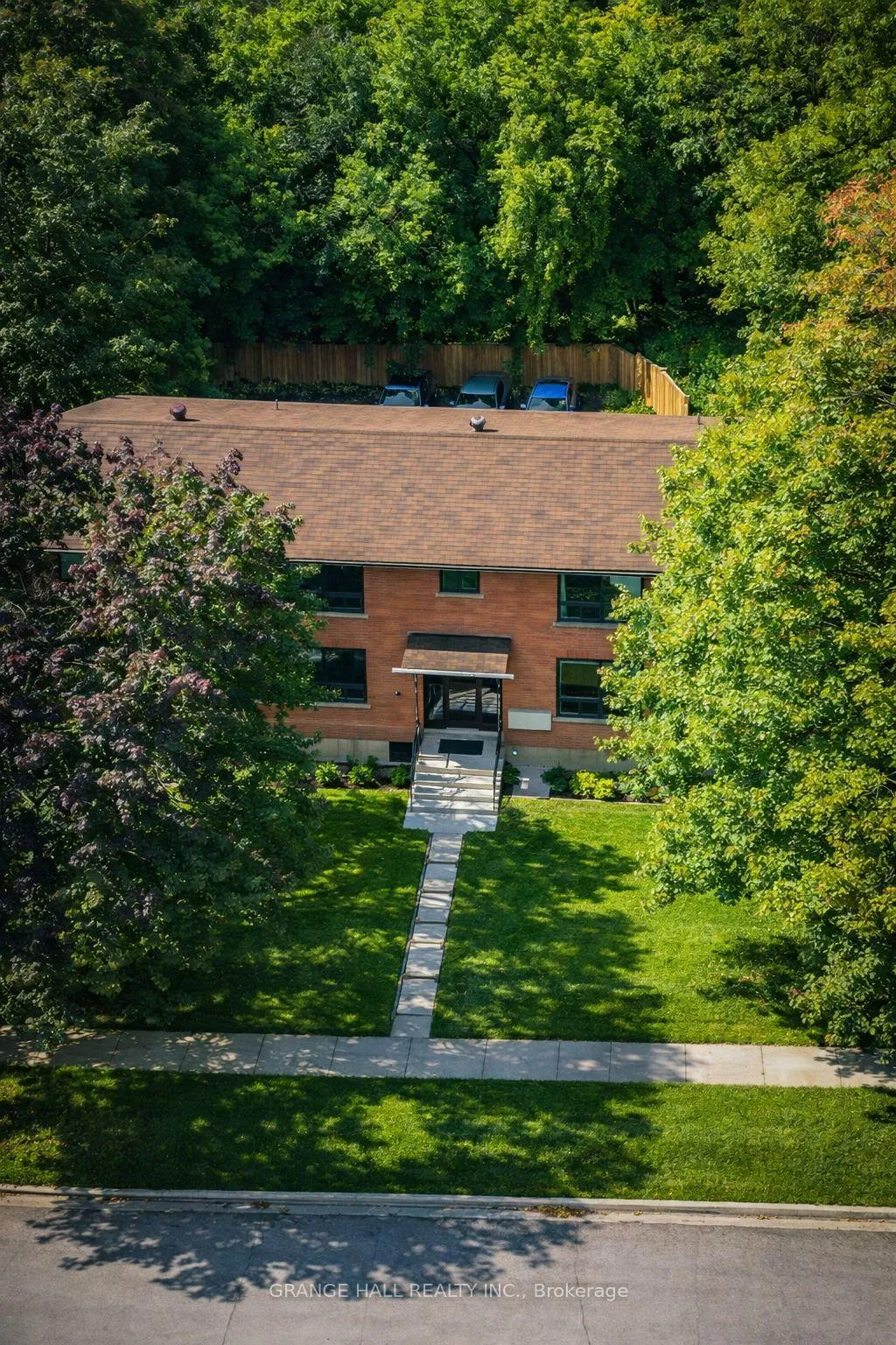 Photo 37 of 235 Canice Street, Orillia — HOMEH