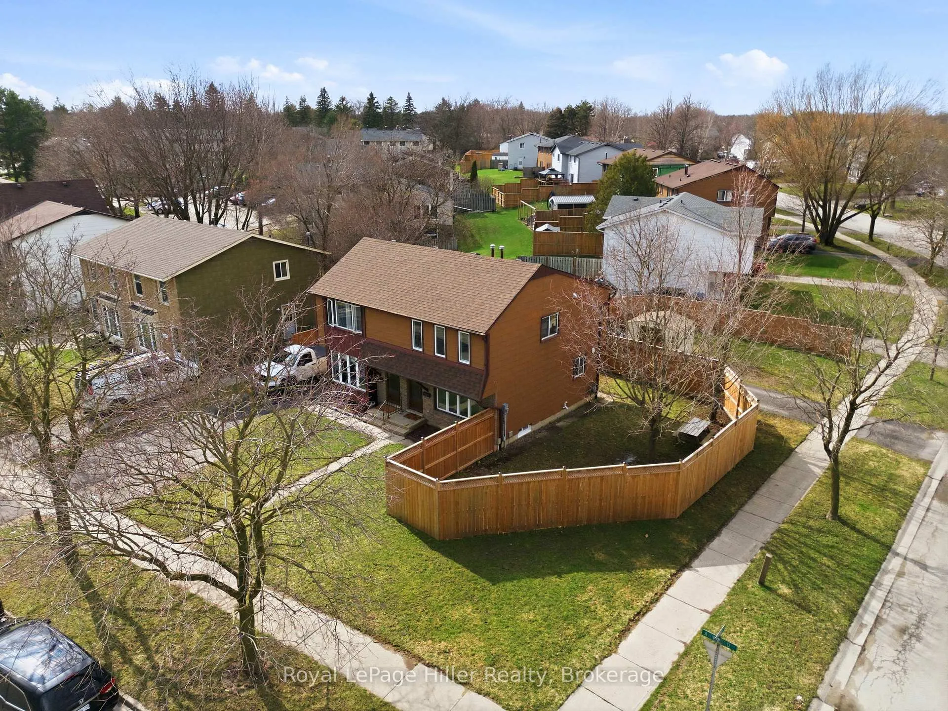 Photo 3 of 46 Avonwood Drive, Stratford — HOMEH
