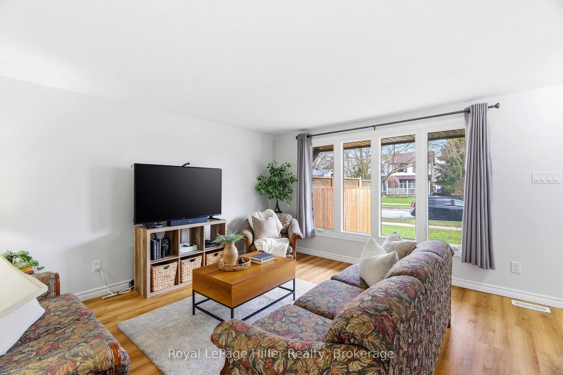 Photo 8 of 46 Avonwood Drive, Stratford — HOMEH