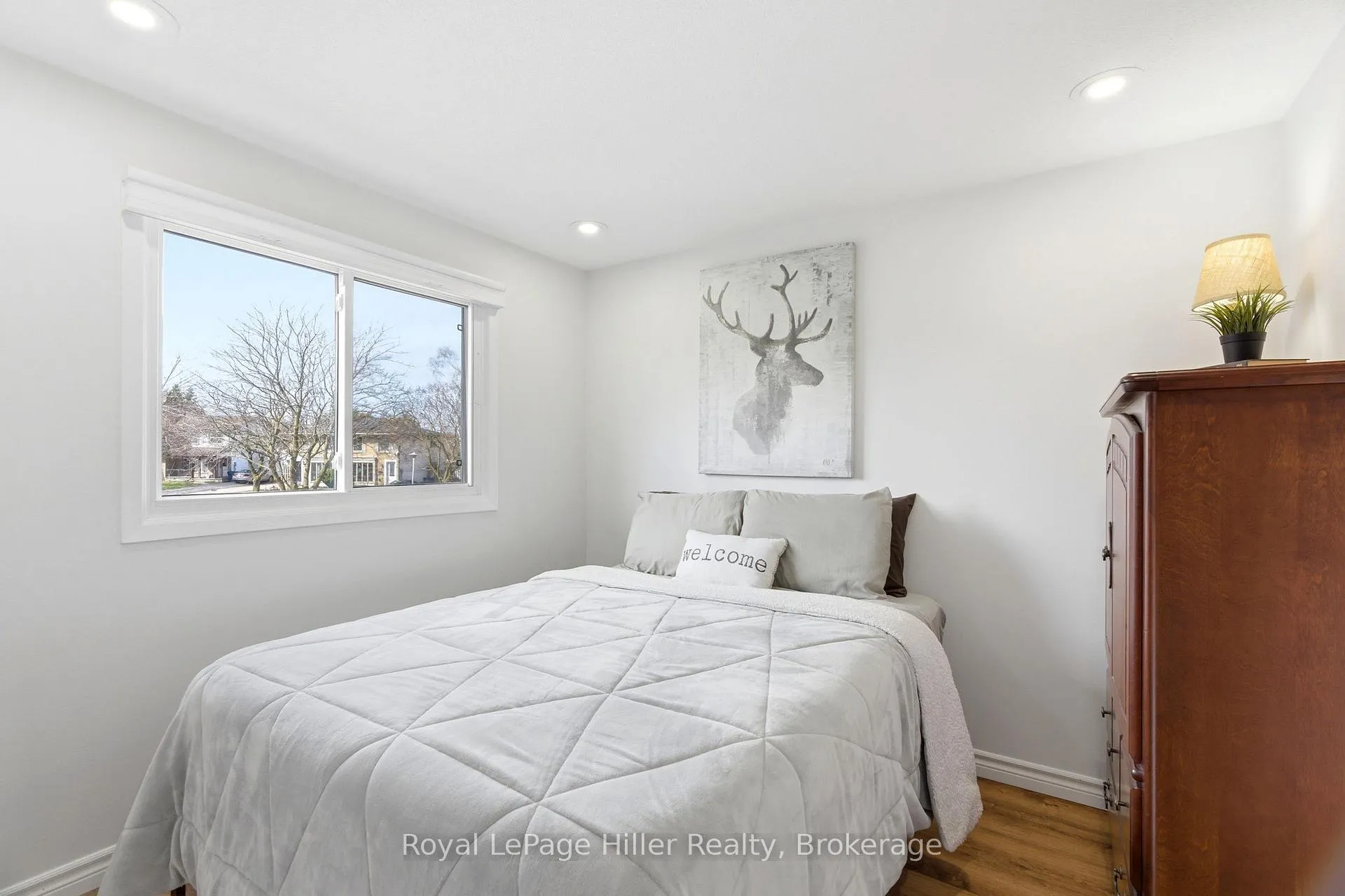 Photo 22 of 46 Avonwood Drive, Stratford — HOMEH
