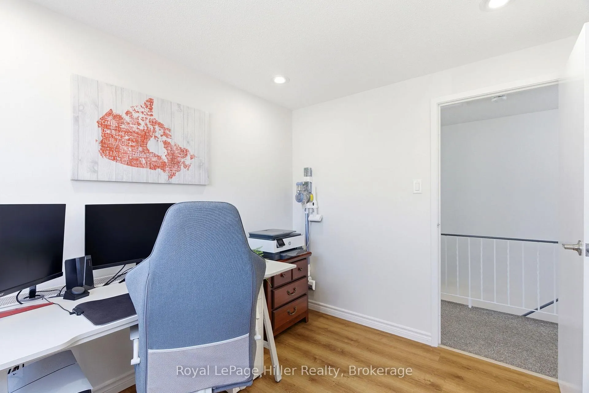Photo 25 of 46 Avonwood Drive, Stratford — HOMEH