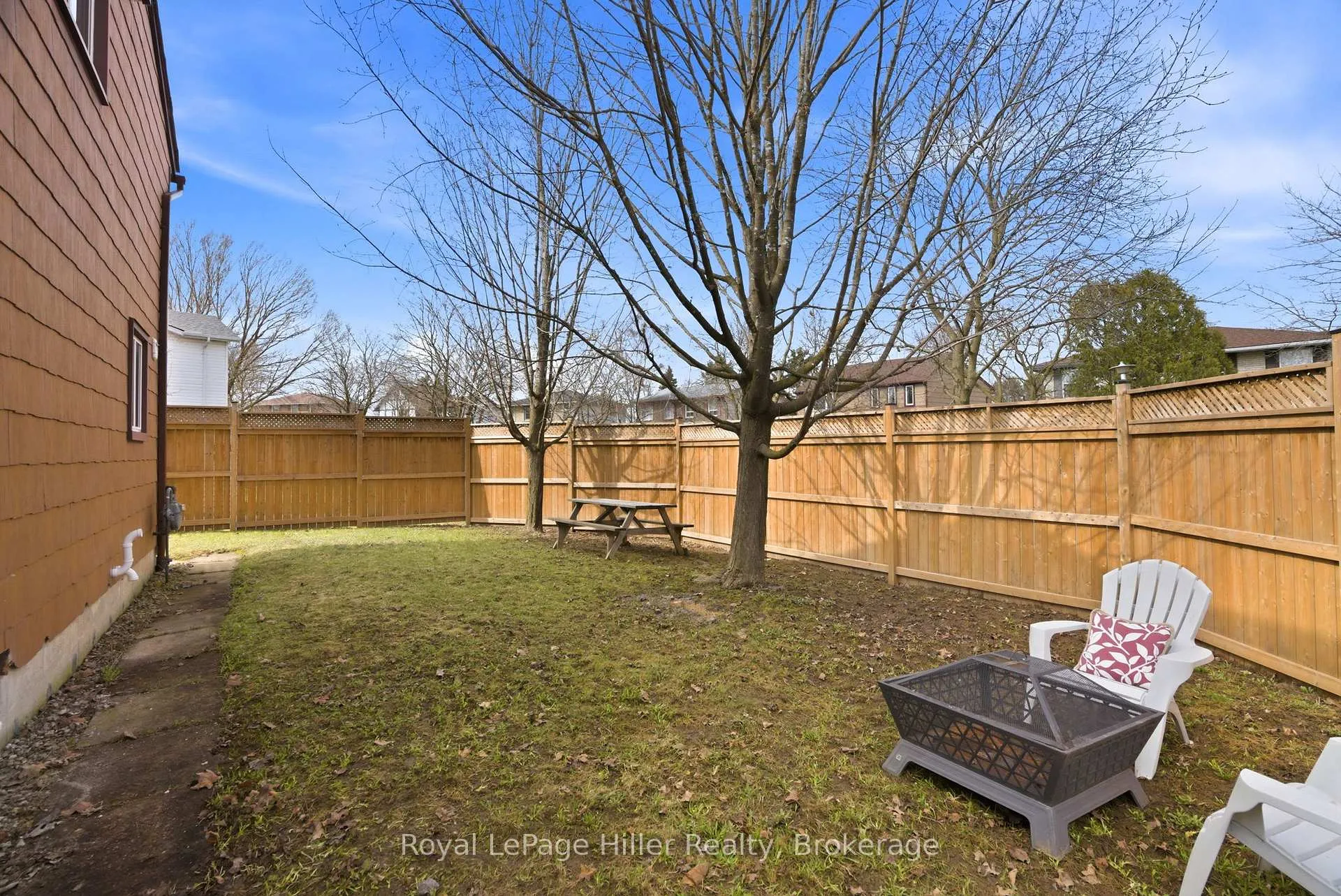 Photo 35 of 46 Avonwood Drive, Stratford — HOMEH