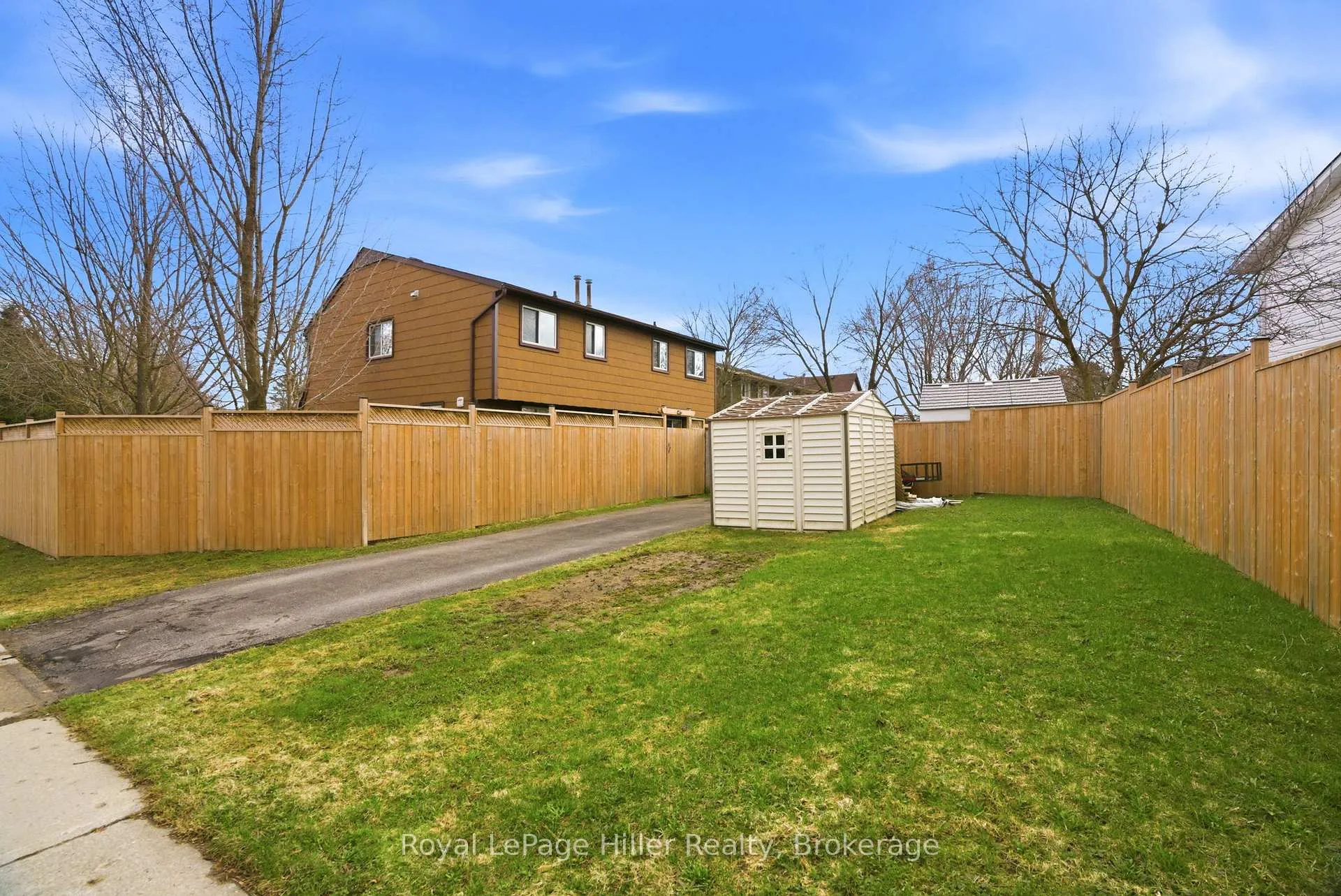Photo 37 of 46 Avonwood Drive, Stratford — HOMEH