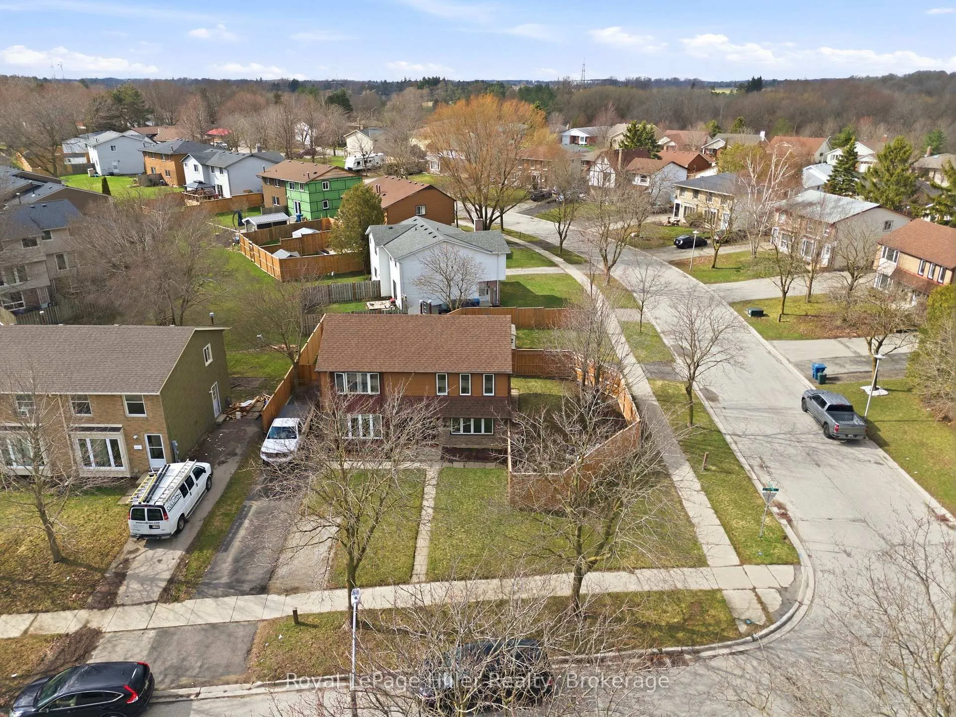 Photo 38 of 46 Avonwood Drive, Stratford — HOMEH