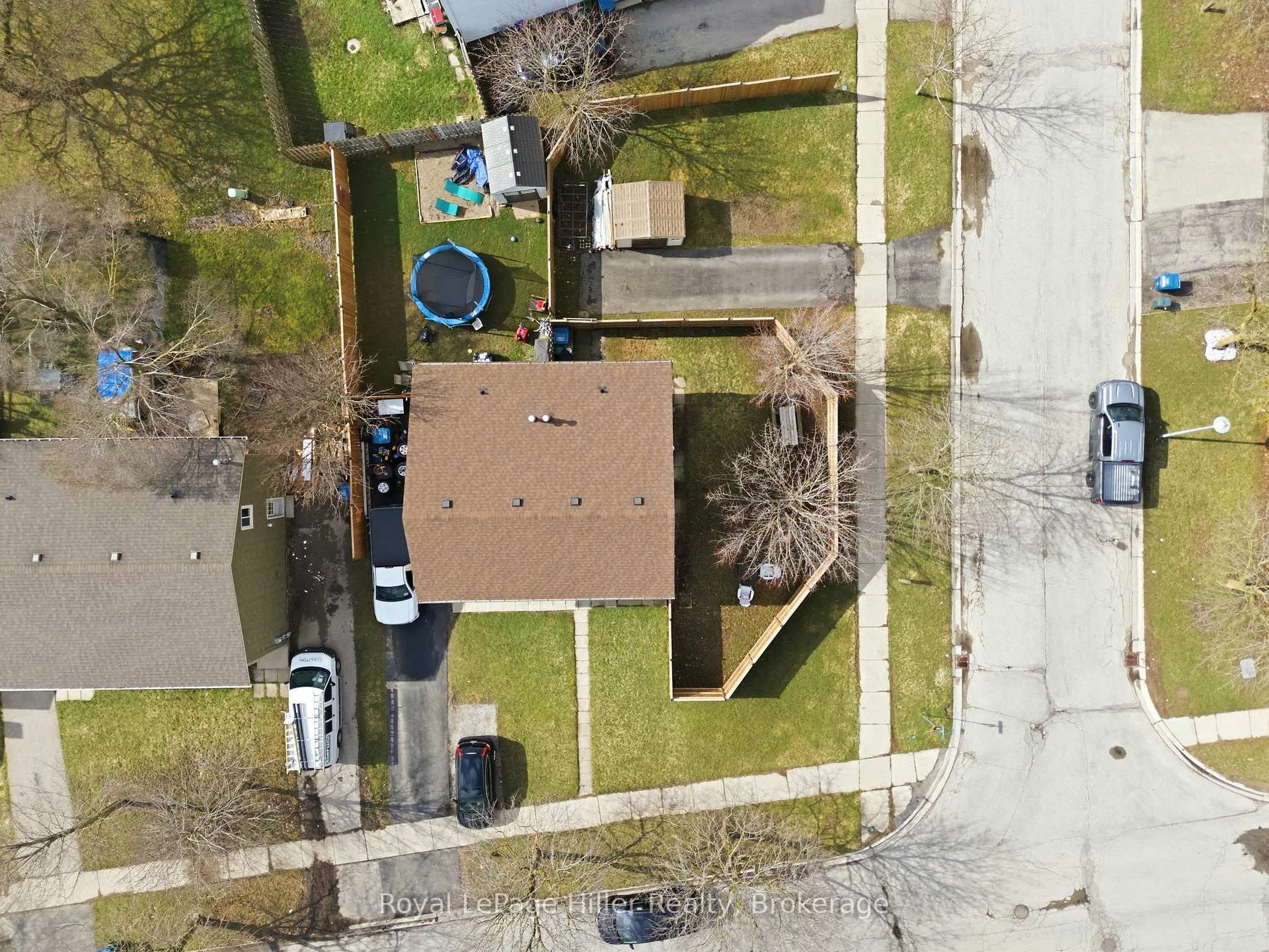 Photo 39 of 46 Avonwood Drive, Stratford — HOMEH