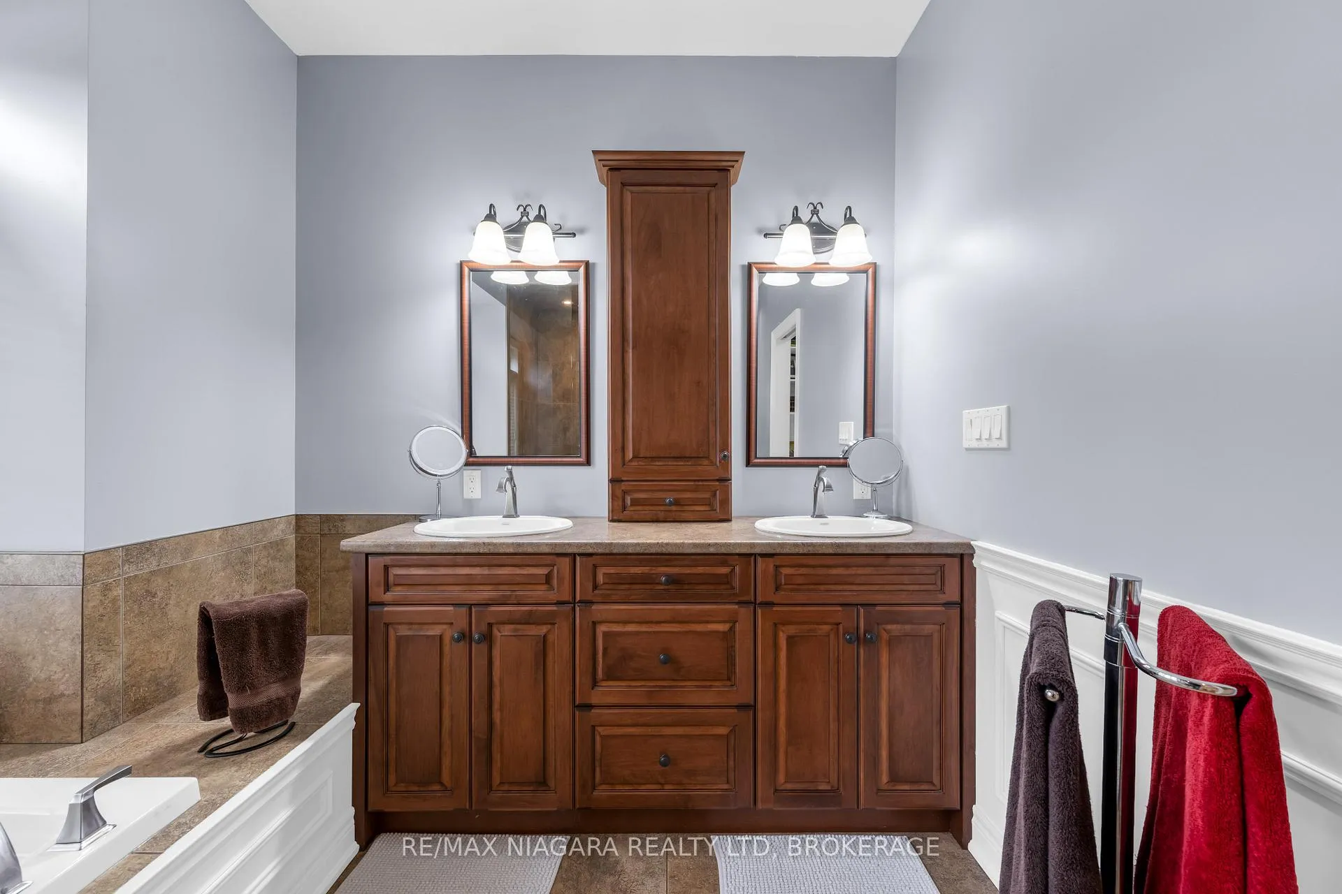Photo 17 of 27 Martha Court, Pelham, Fenwick — HOMEH
