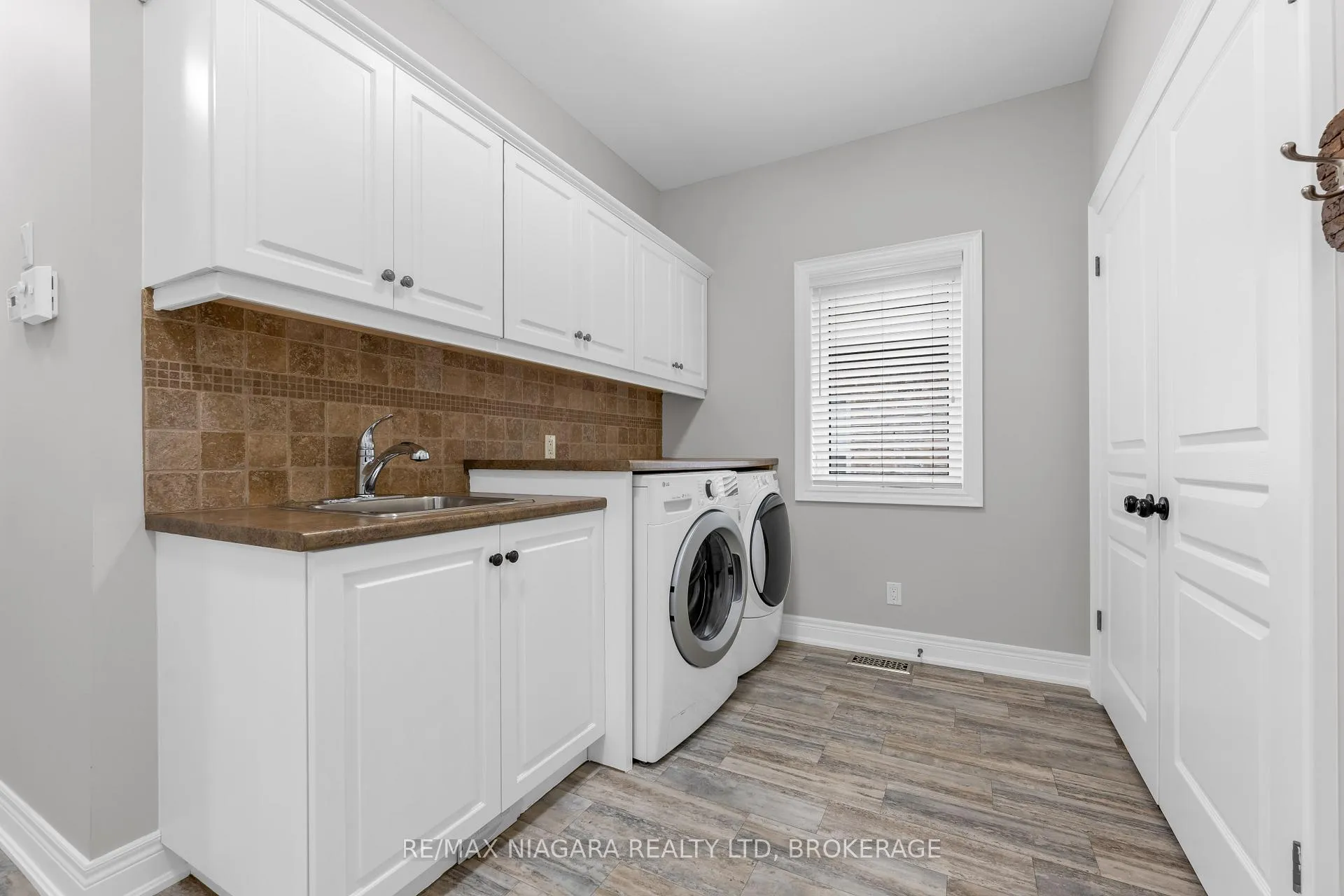 Photo 21 of 27 Martha Court, Pelham, Fenwick — HOMEH