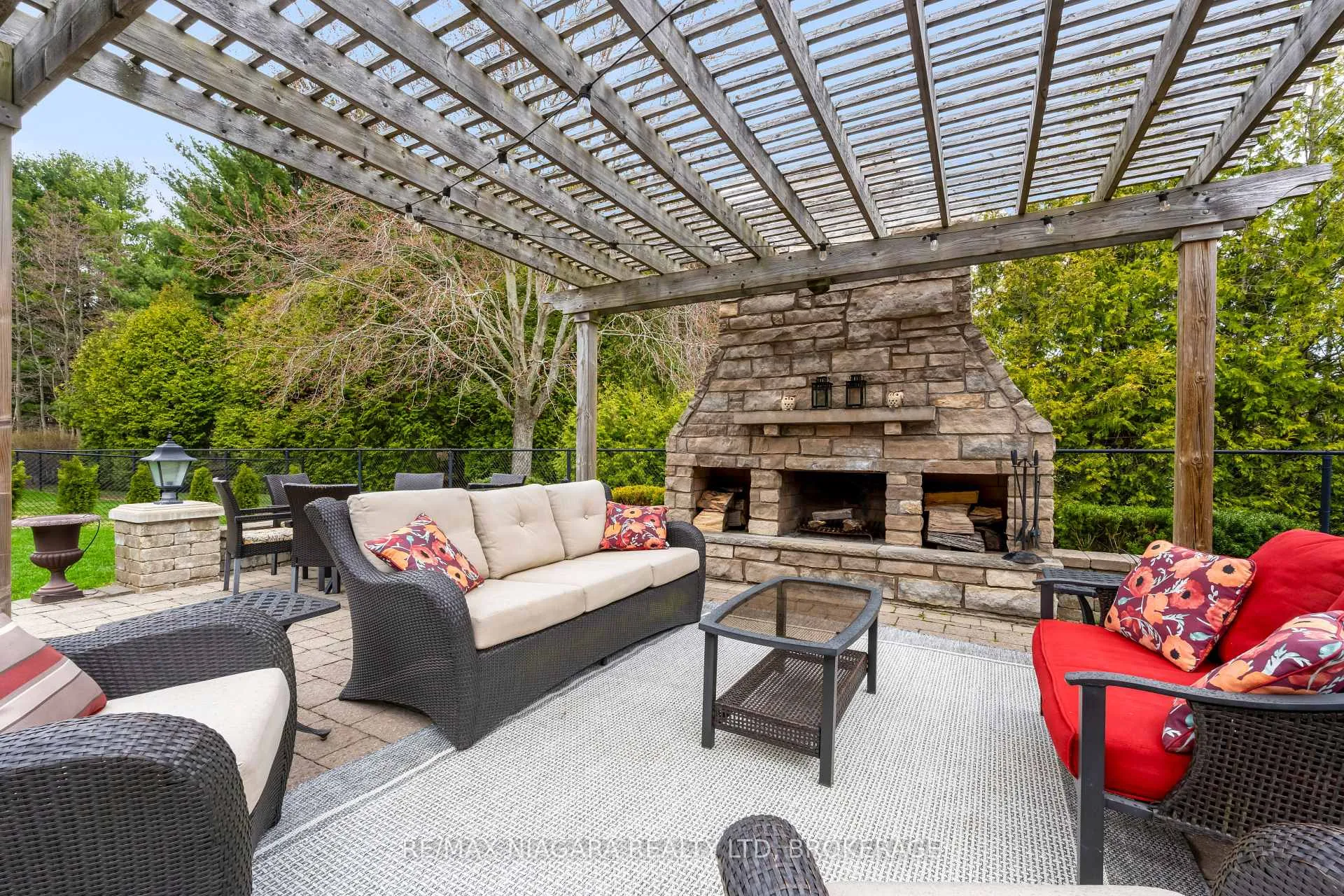 Photo 34 of 27 Martha Court, Pelham, Fenwick — HOMEH