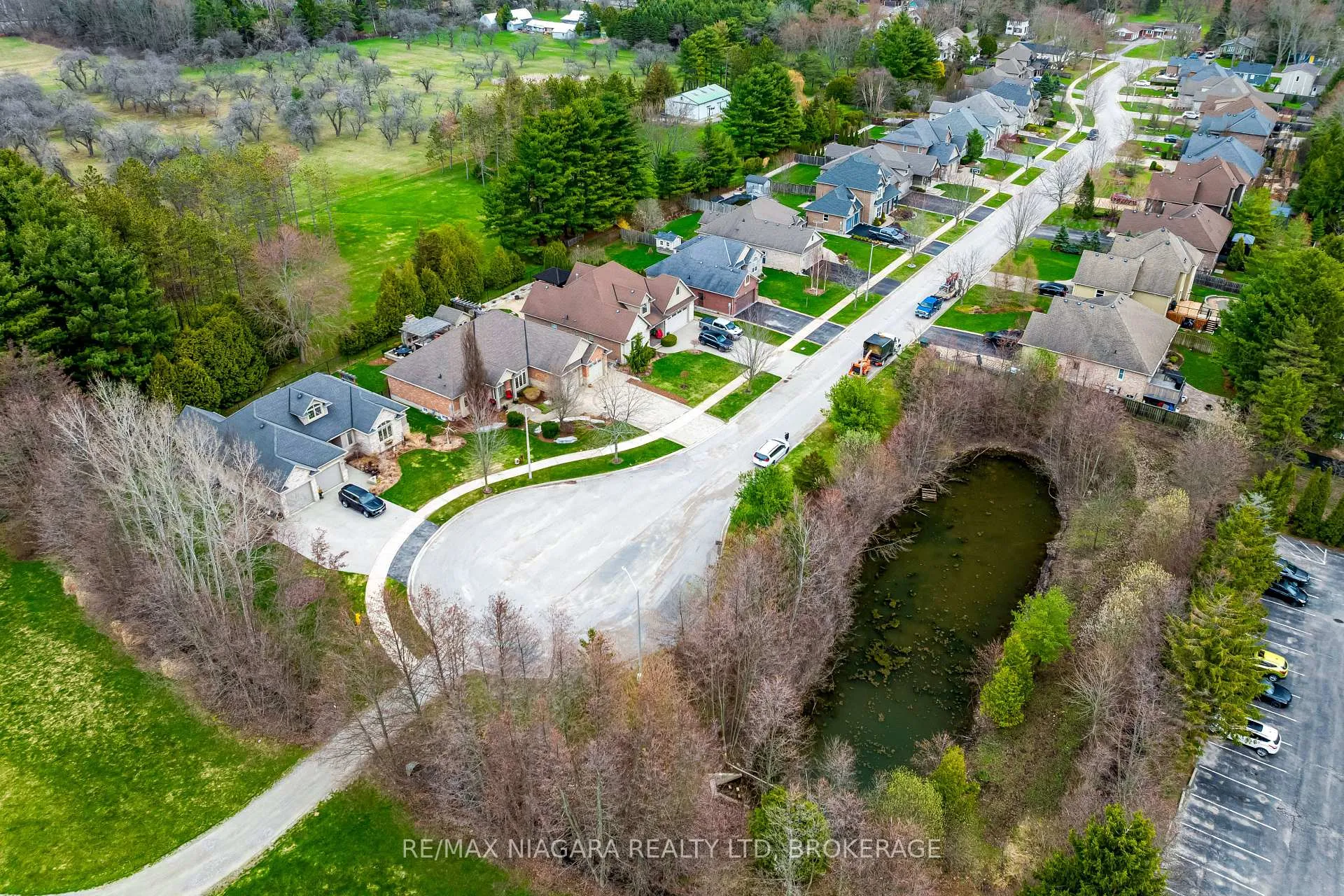 Photo 47 of 27 Martha Court, Pelham, Fenwick — HOMEH
