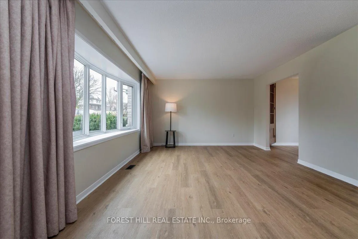 Photo 6 of 10 Peacock Lane, Barrie, Allandale Heights — HOMEH