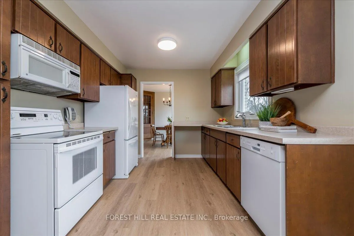 Photo 9 of 10 Peacock Lane, Barrie, Allandale Heights — HOMEH