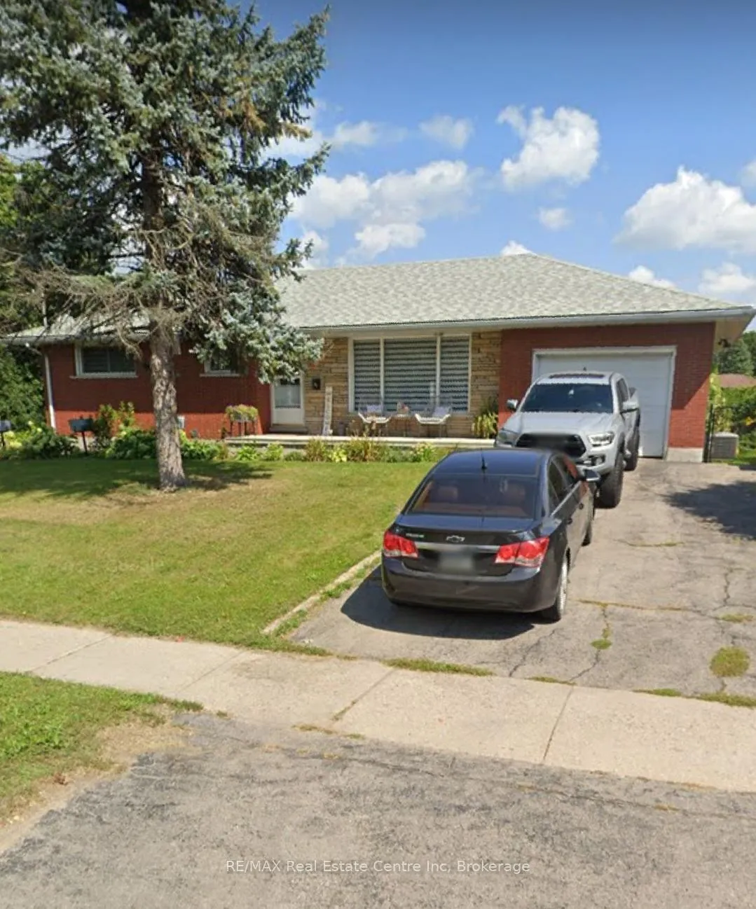 Photo 1 of 91 Victora Road N, Guelph, St. George's — HOMEH