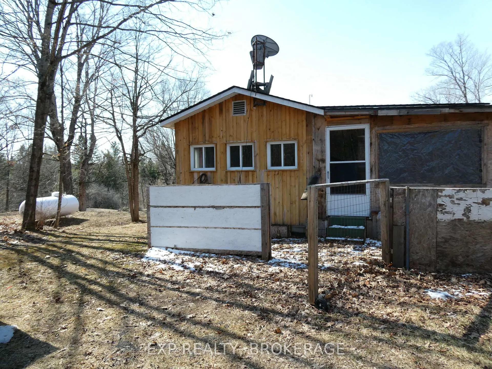 Photo 4 of 1936 Cruise Road, Frontenac, Frontenac North — HOMEH