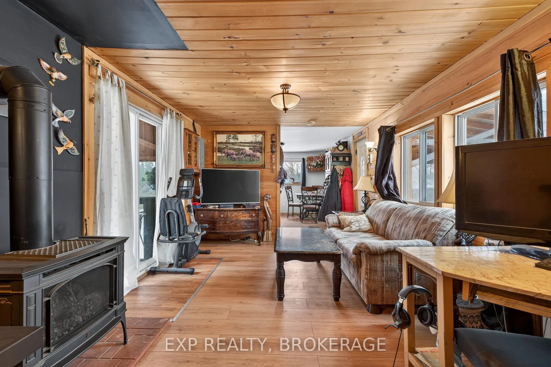 Photo 5 of 1936 Cruise Road, Frontenac, Frontenac North — HOMEH