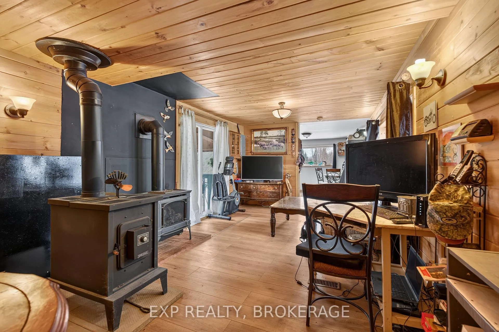 Photo 6 of 1936 Cruise Road, Frontenac, Frontenac North — HOMEH