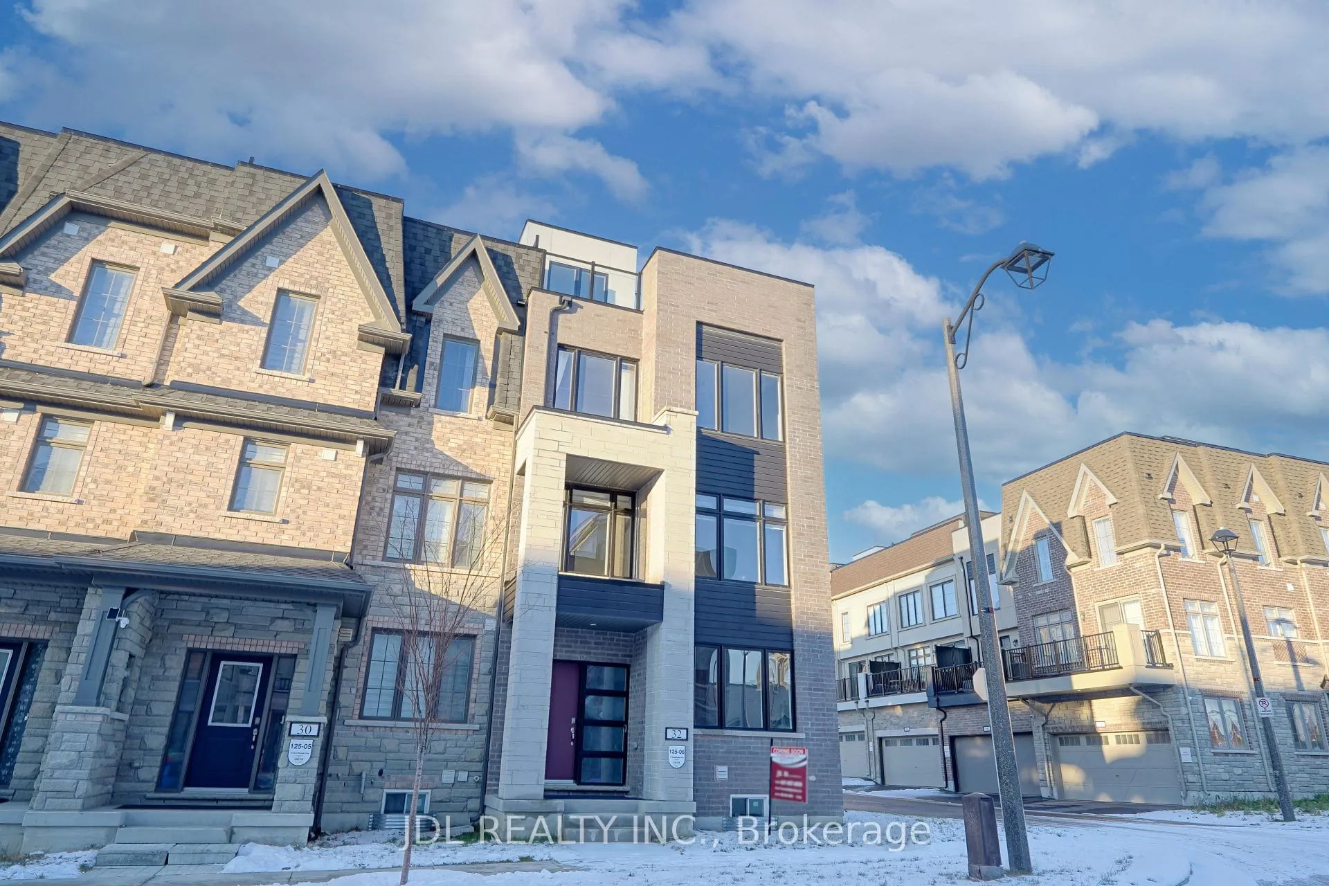 Photo 1 of 32 Guardhouse Crescent, Markham, Angus Glen — HOMEH