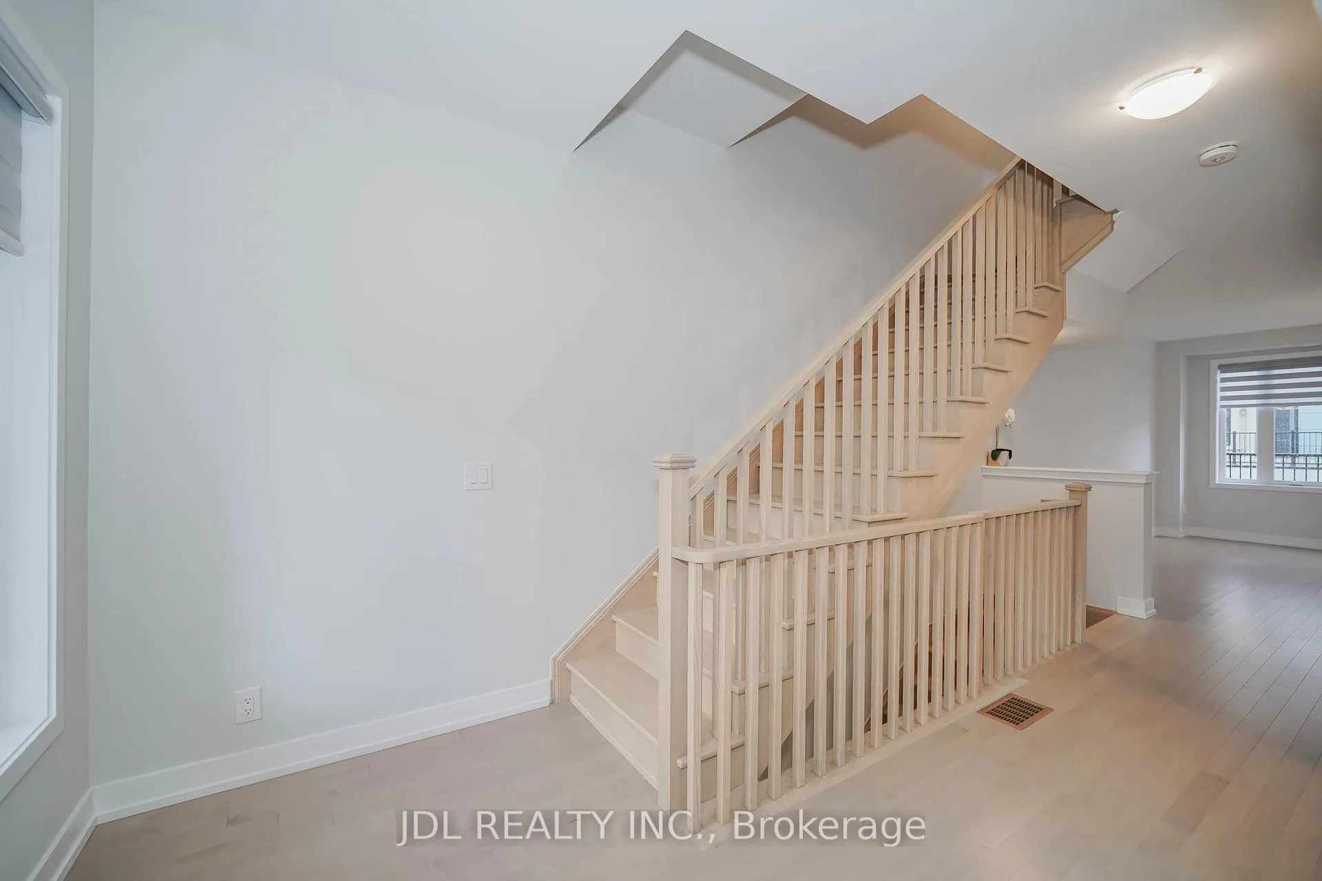 Photo 18 of 32 Guardhouse Crescent, Markham, Angus Glen — HOMEH