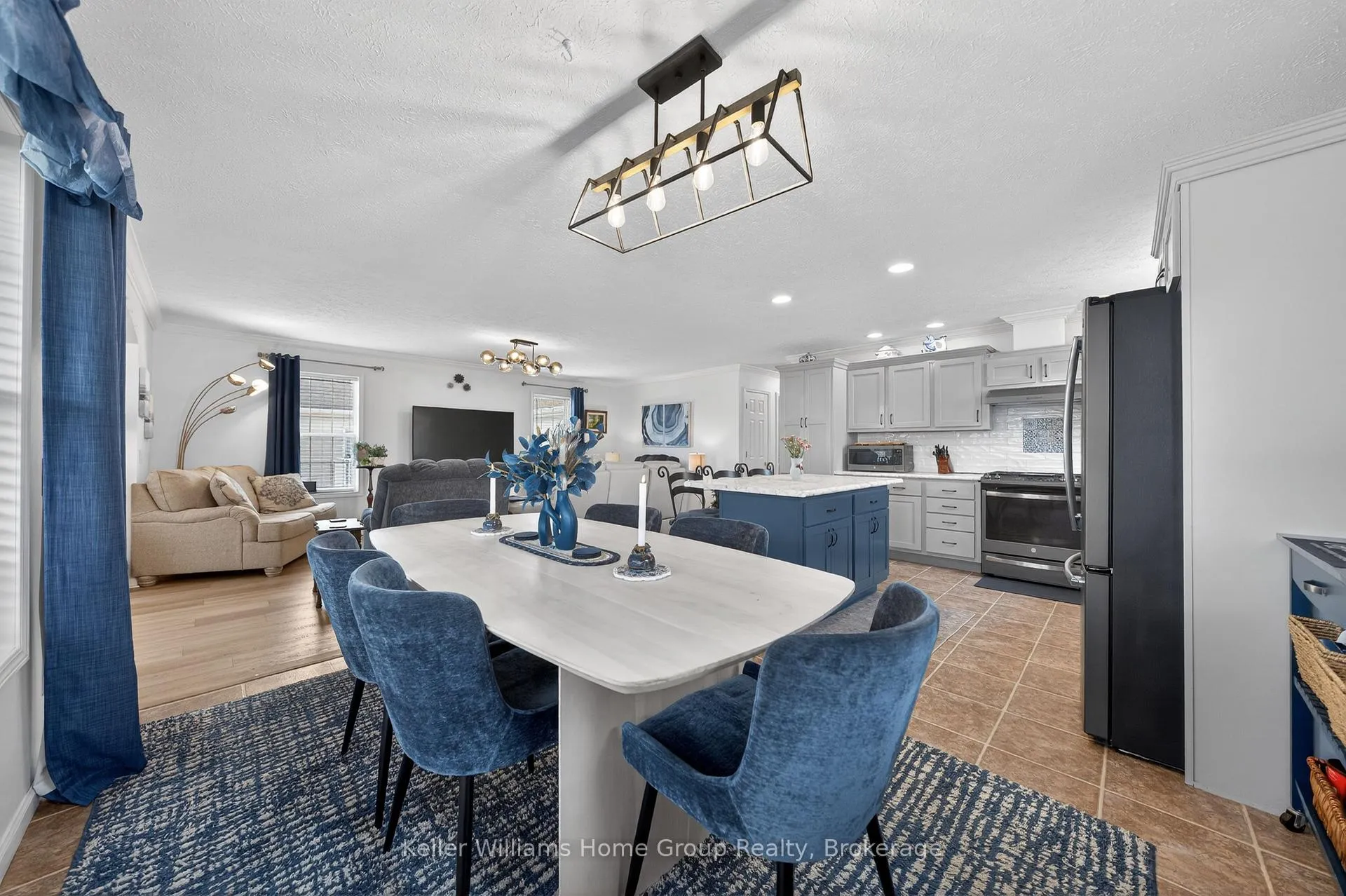Photo 20 of 133 Parkview Circle, Wellington North, Rural Wellington North — HOMEH