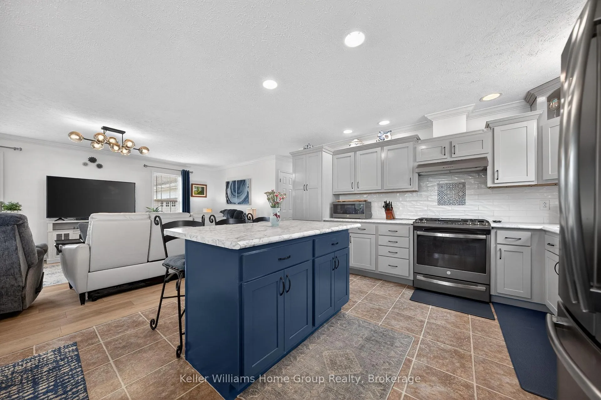 Photo 21 of 133 Parkview Circle, Wellington North, Rural Wellington North — HOMEH