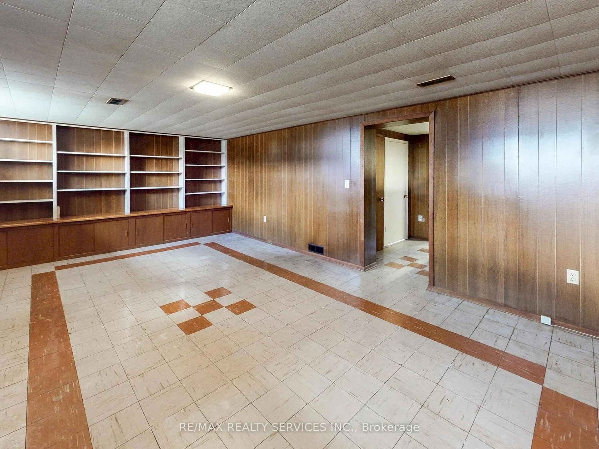 Photo 36 of 26 Carlyle Crescent, Brampton, Brampton East — HOMEH