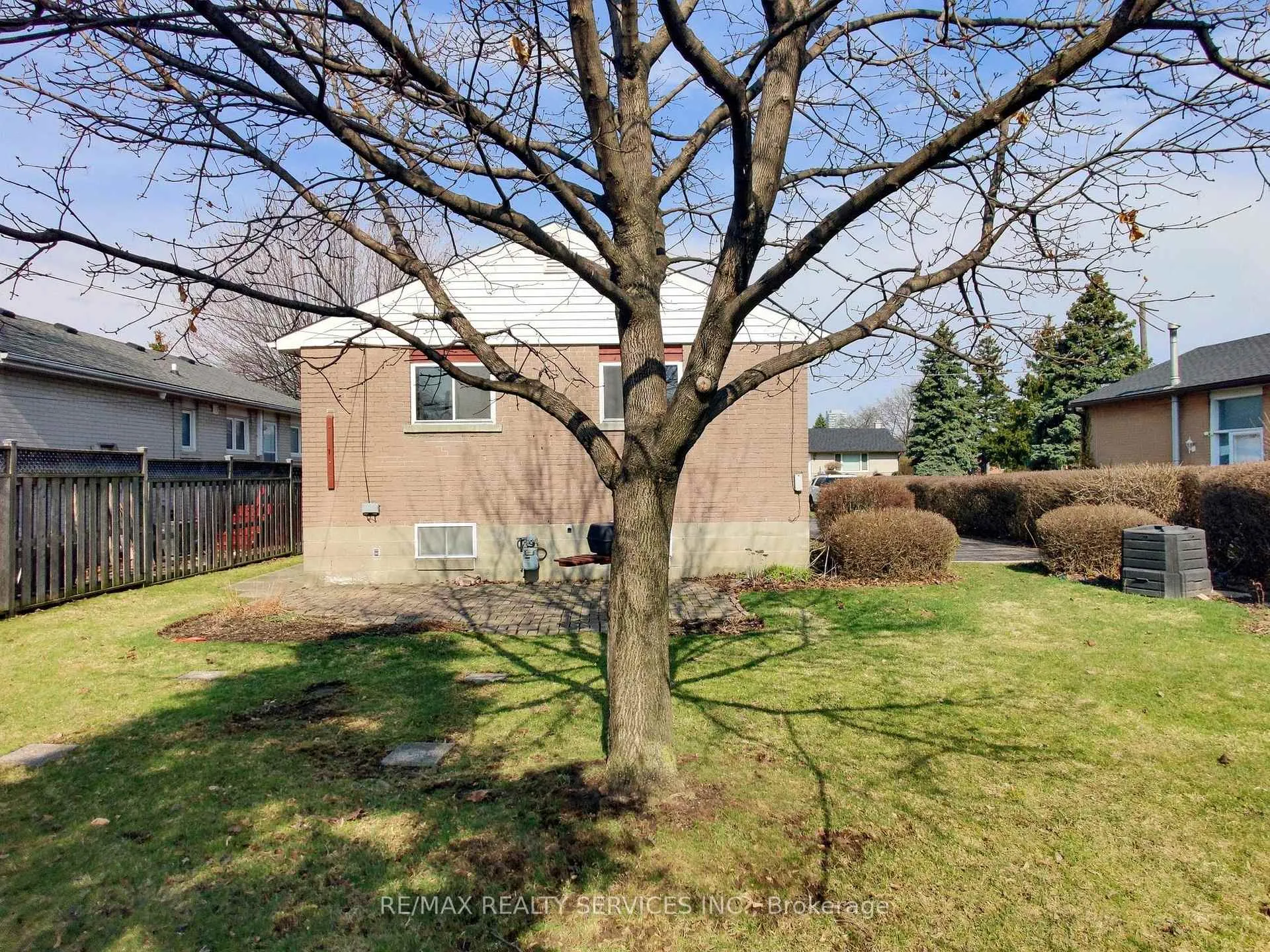 Photo 47 of 26 Carlyle Crescent, Brampton, Brampton East — HOMEH