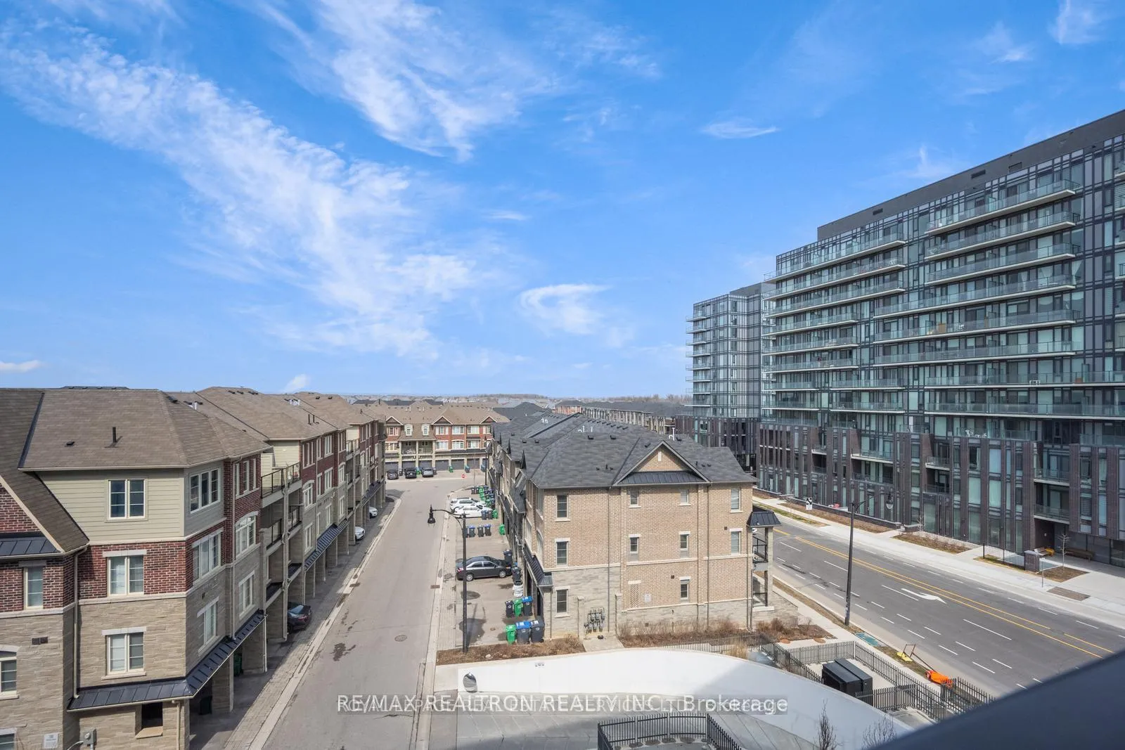 Photo 4 of Unit 502, 180 Veterans Drive, Brampton, Northwest Brampton — HOMEH