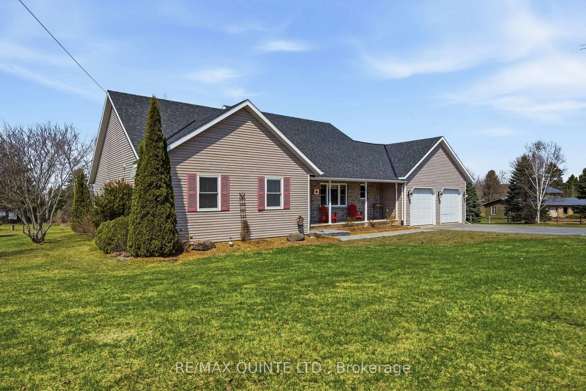 Photo 2 of 19 St Andrews Lane Drive, Rideau Lakes, Rideau Lakes (North Crosby) Twp — HOMEH