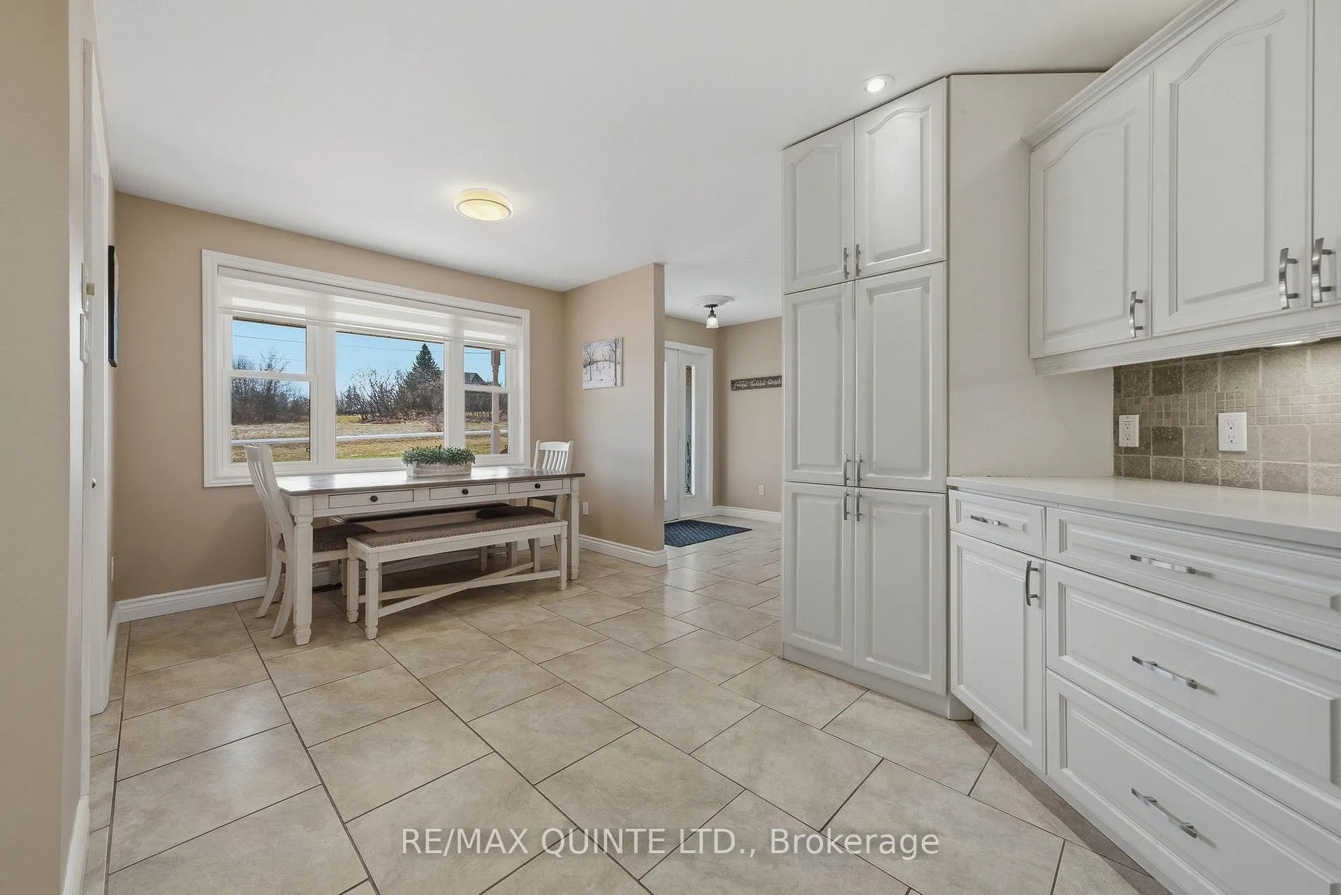 Photo 5 of 19 St Andrews Lane Drive, Rideau Lakes, Rideau Lakes (North Crosby) Twp — HOMEH
