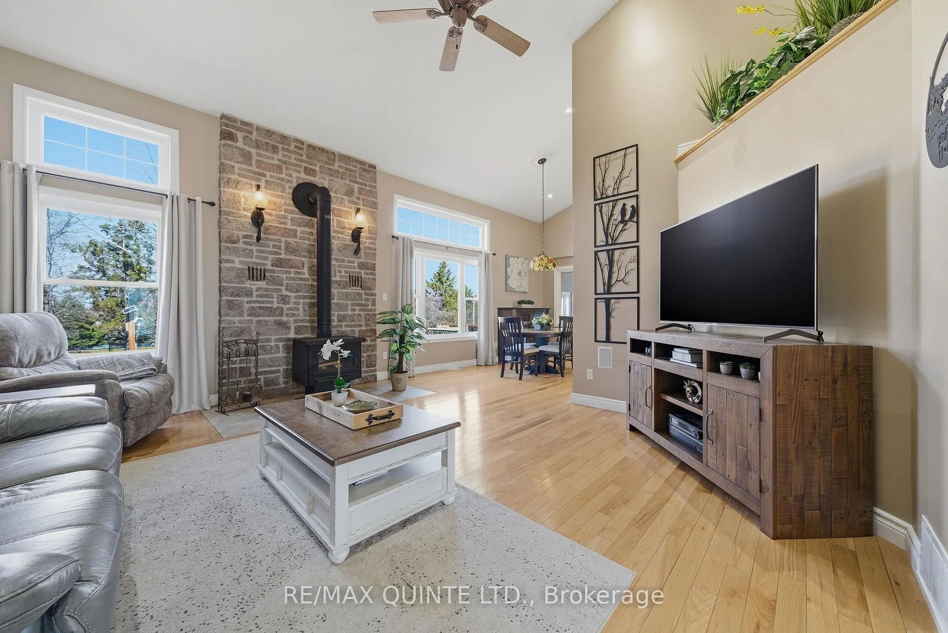 Photo 11 of 19 St Andrews Lane Drive, Rideau Lakes, Rideau Lakes (North Crosby) Twp — HOMEH