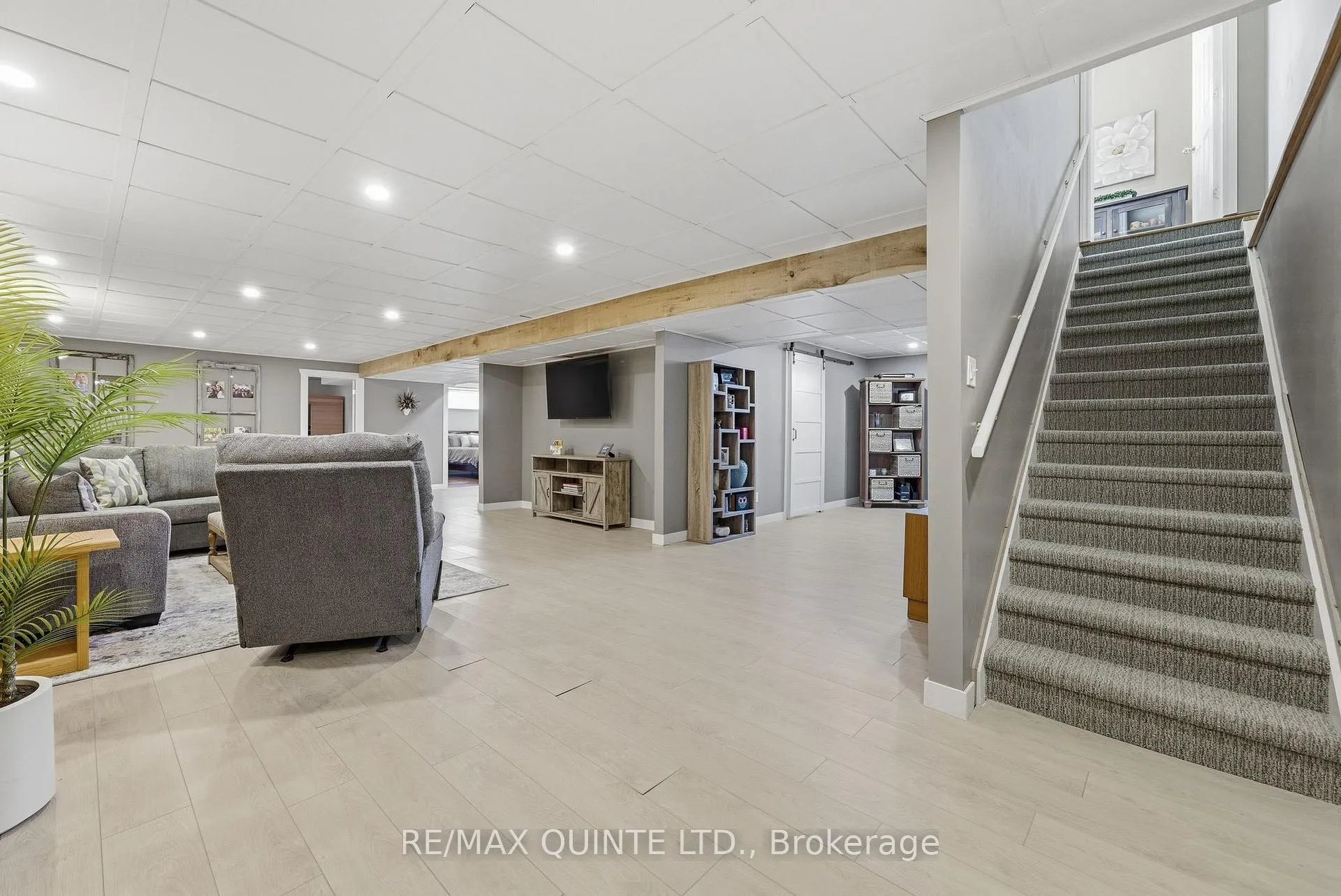 Photo 32 of 19 St Andrews Lane Drive, Rideau Lakes, Rideau Lakes (North Crosby) Twp — HOMEH