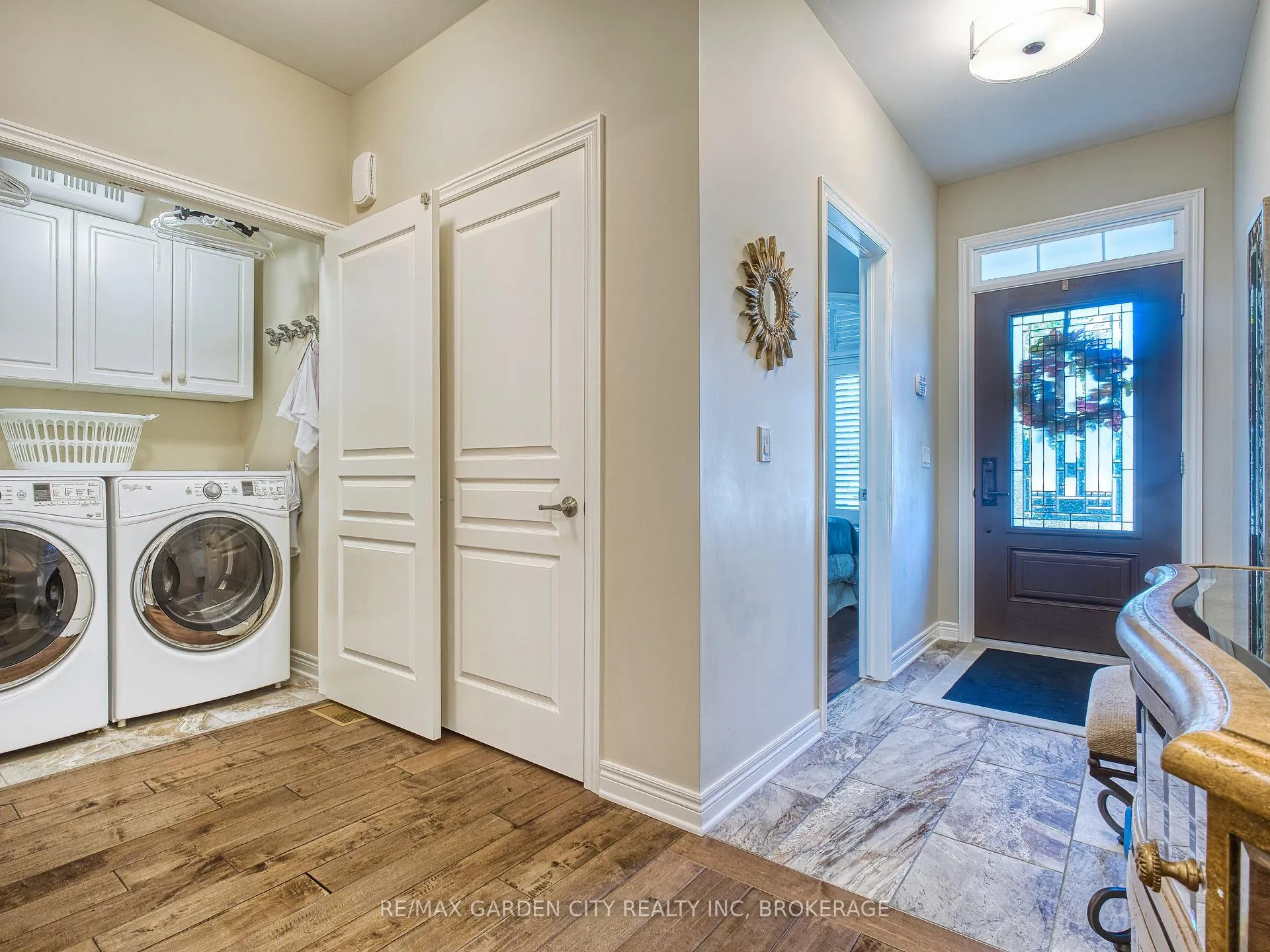 Photo 4 of Unit 15, 215 Vansickle Road, St. Catharines, Rykert/Vansickle — HOMEH