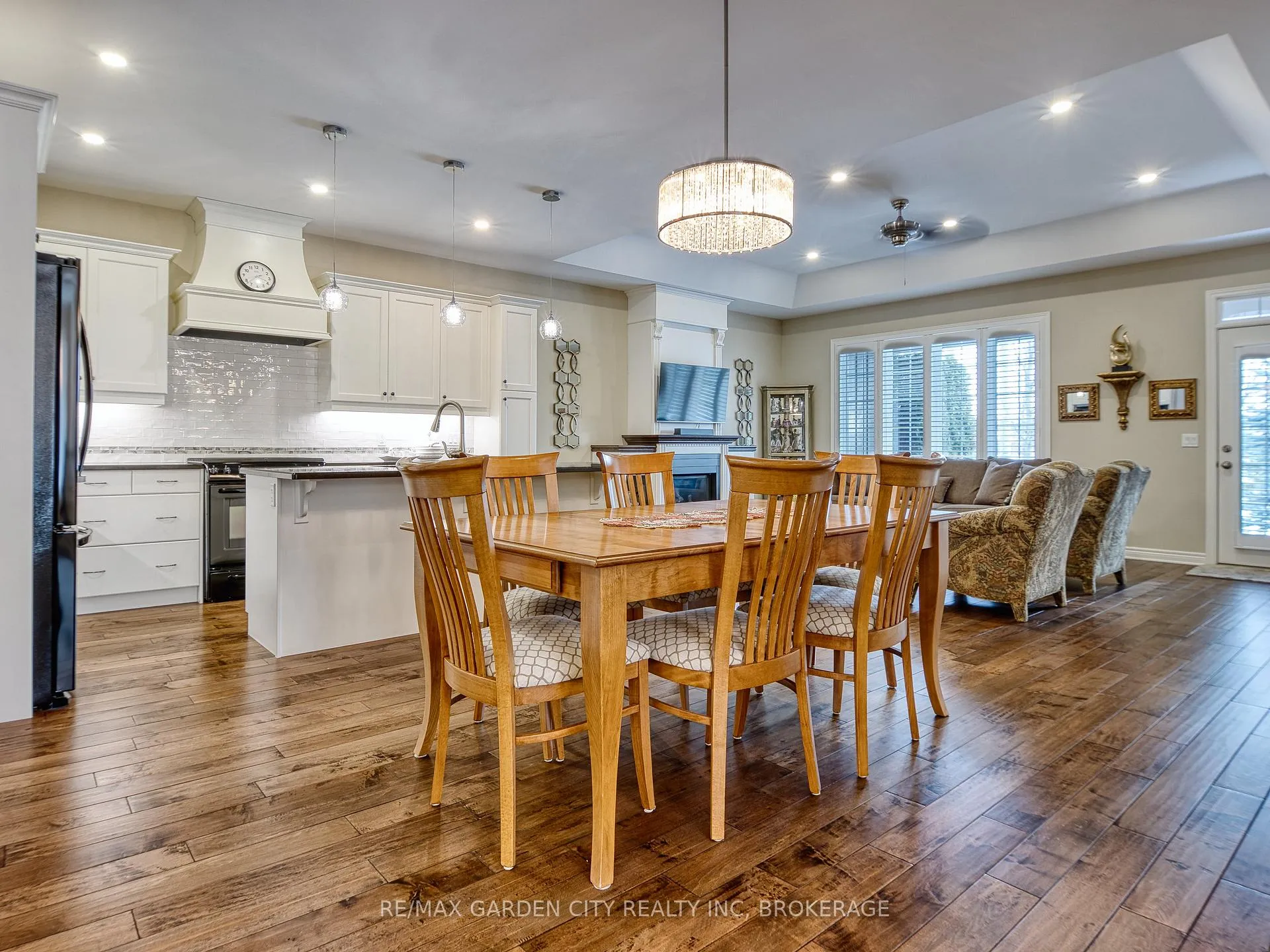 Photo 7 of Unit 15, 215 Vansickle Road, St. Catharines, Rykert/Vansickle — HOMEH