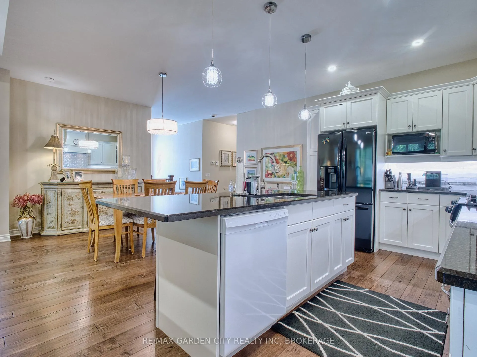 Photo 10 of Unit 15, 215 Vansickle Road, St. Catharines, Rykert/Vansickle — HOMEH
