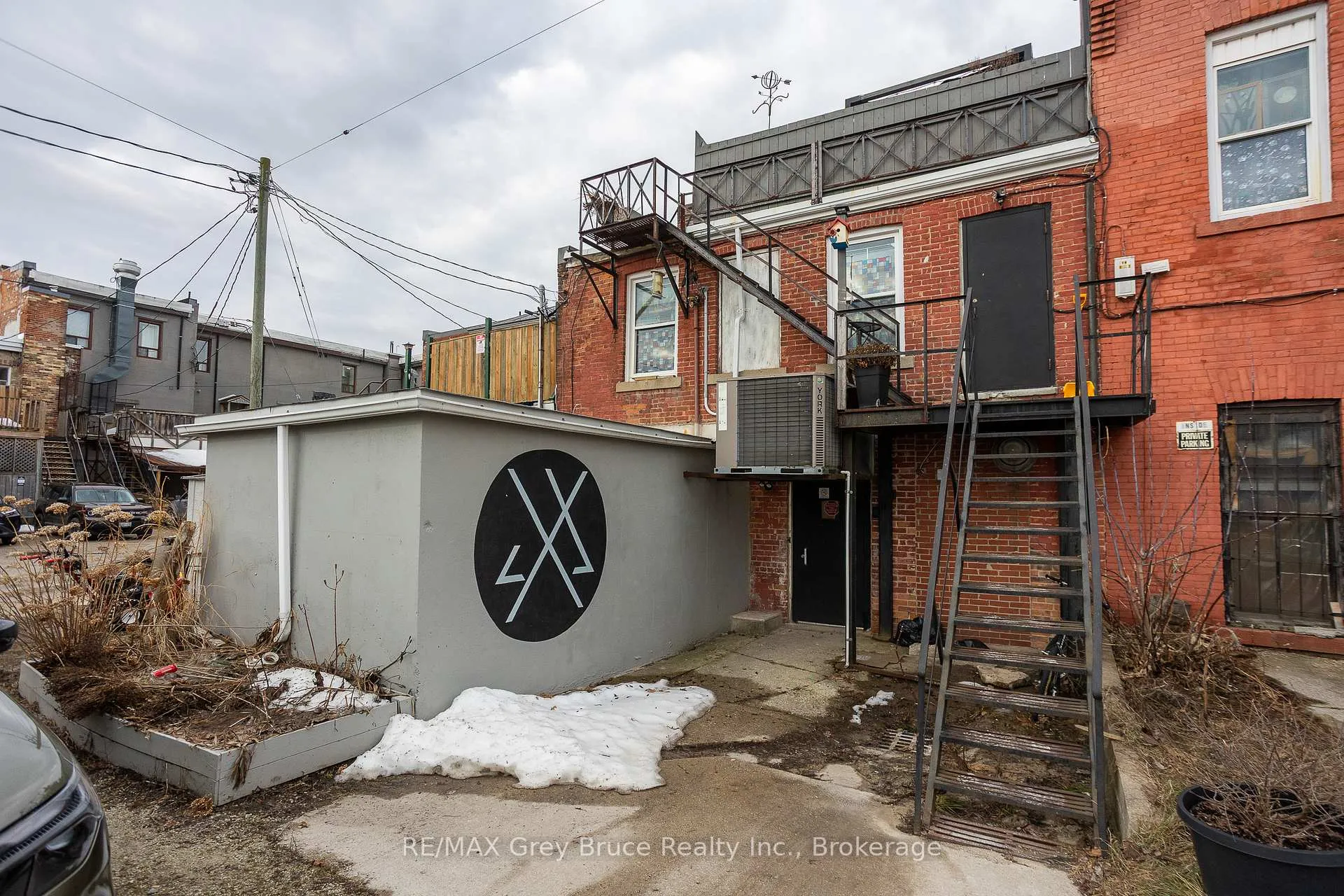 Photo 4 of 827 2nd Avenue E, Owen Sound — HOMEH