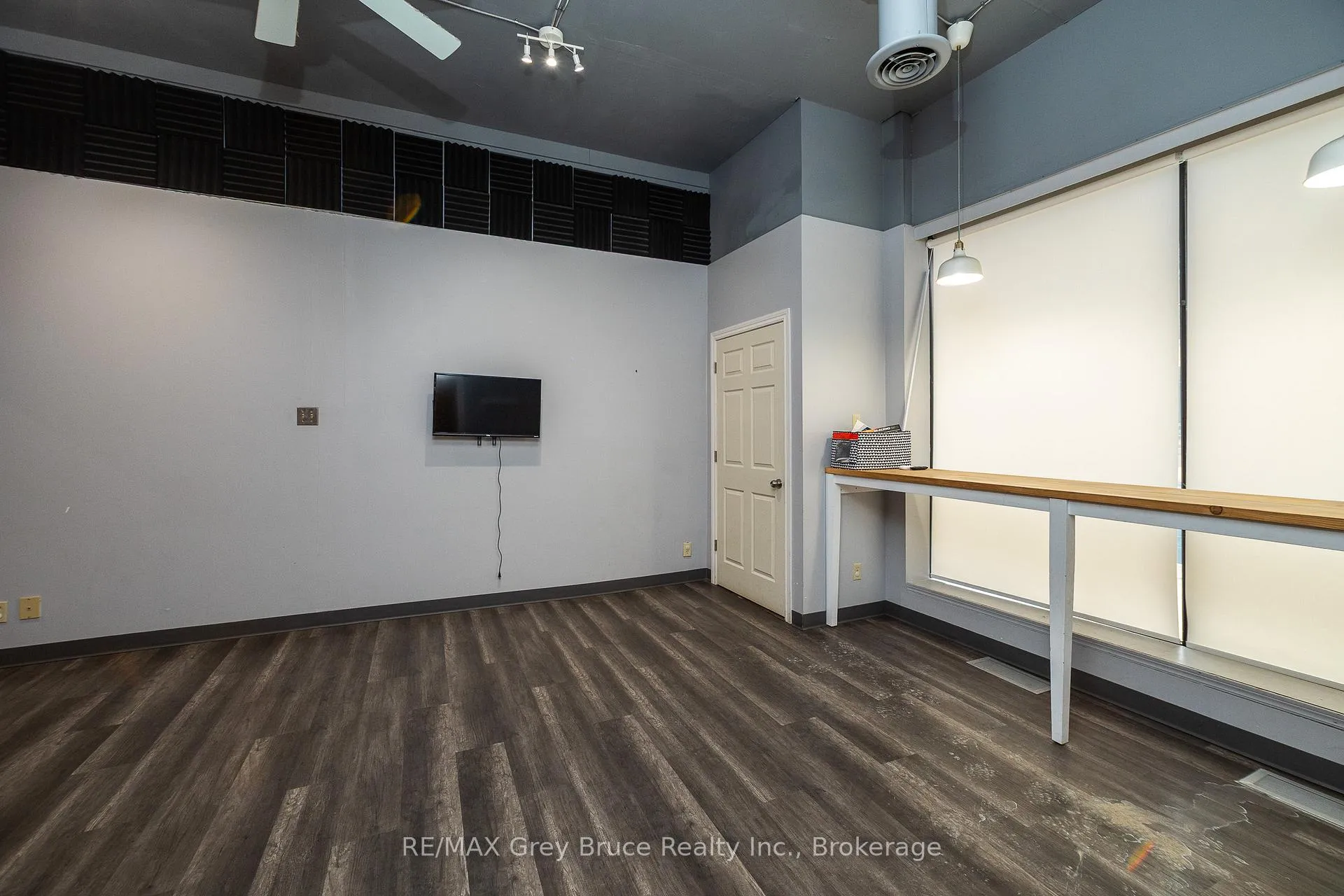 Photo 5 of 827 2nd Avenue E, Owen Sound — HOMEH