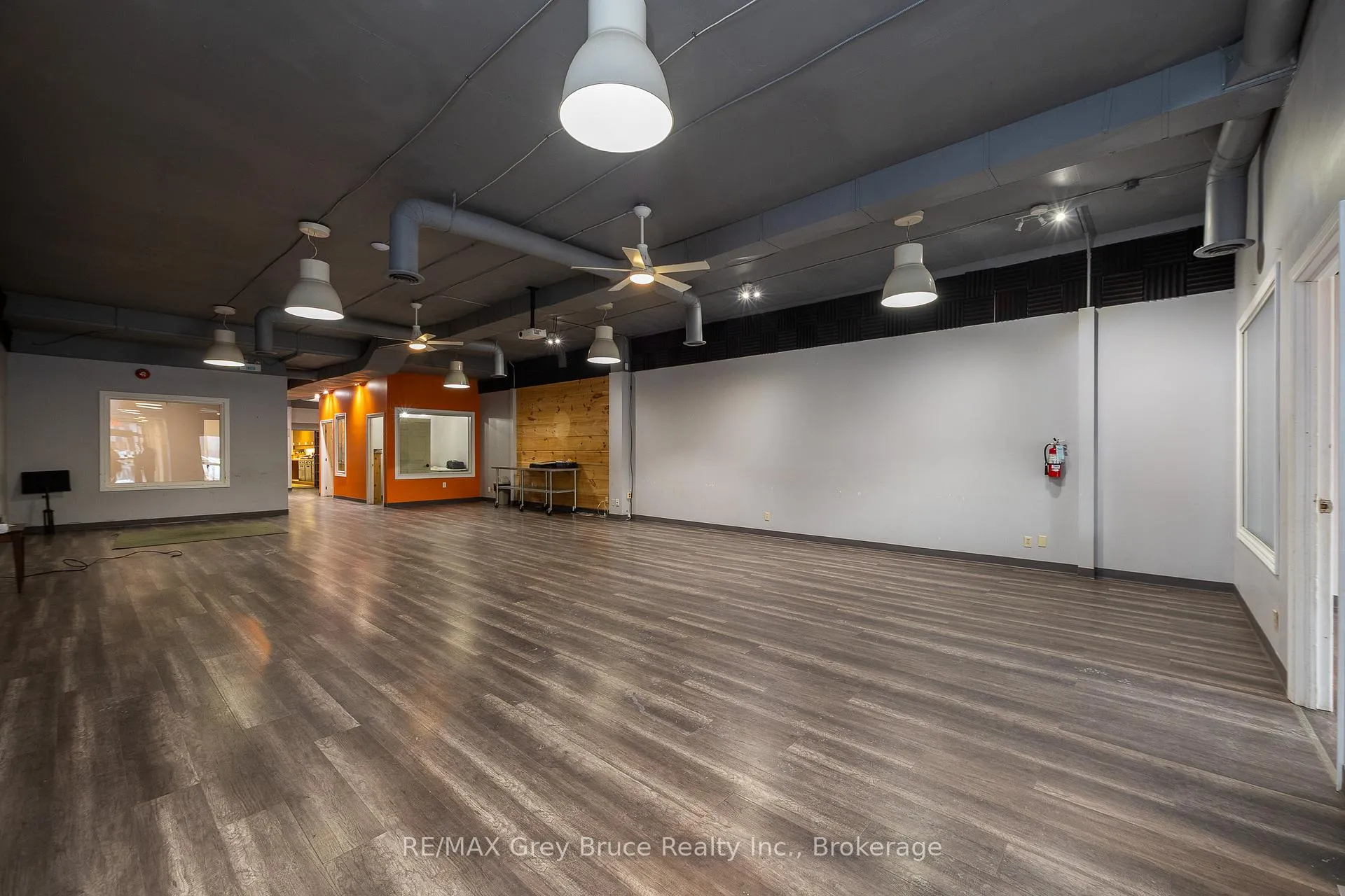 Photo 9 of 827 2nd Avenue E, Owen Sound — HOMEH